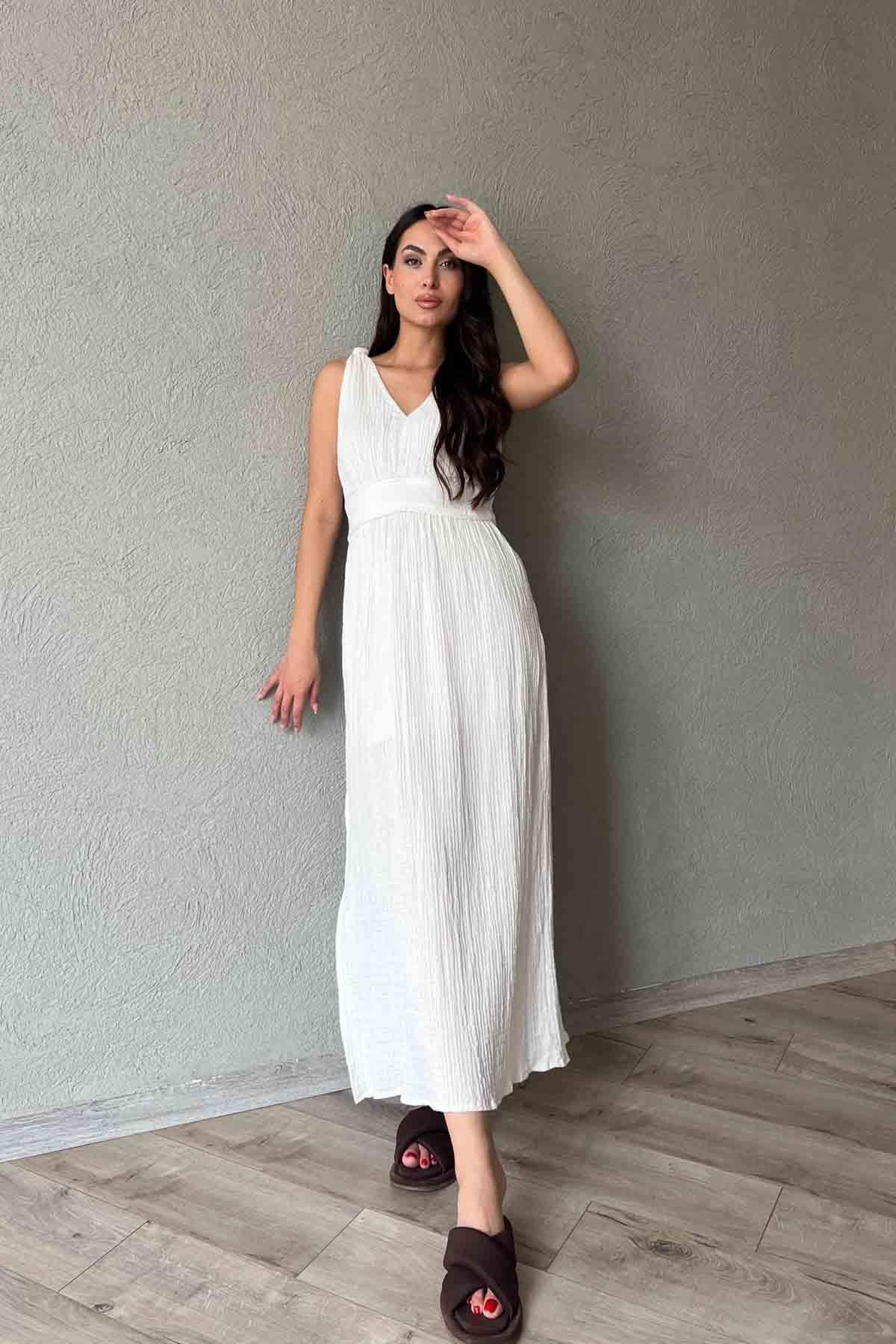 Beyaz Örme Detaylı Müslin Midi Boy Elbise