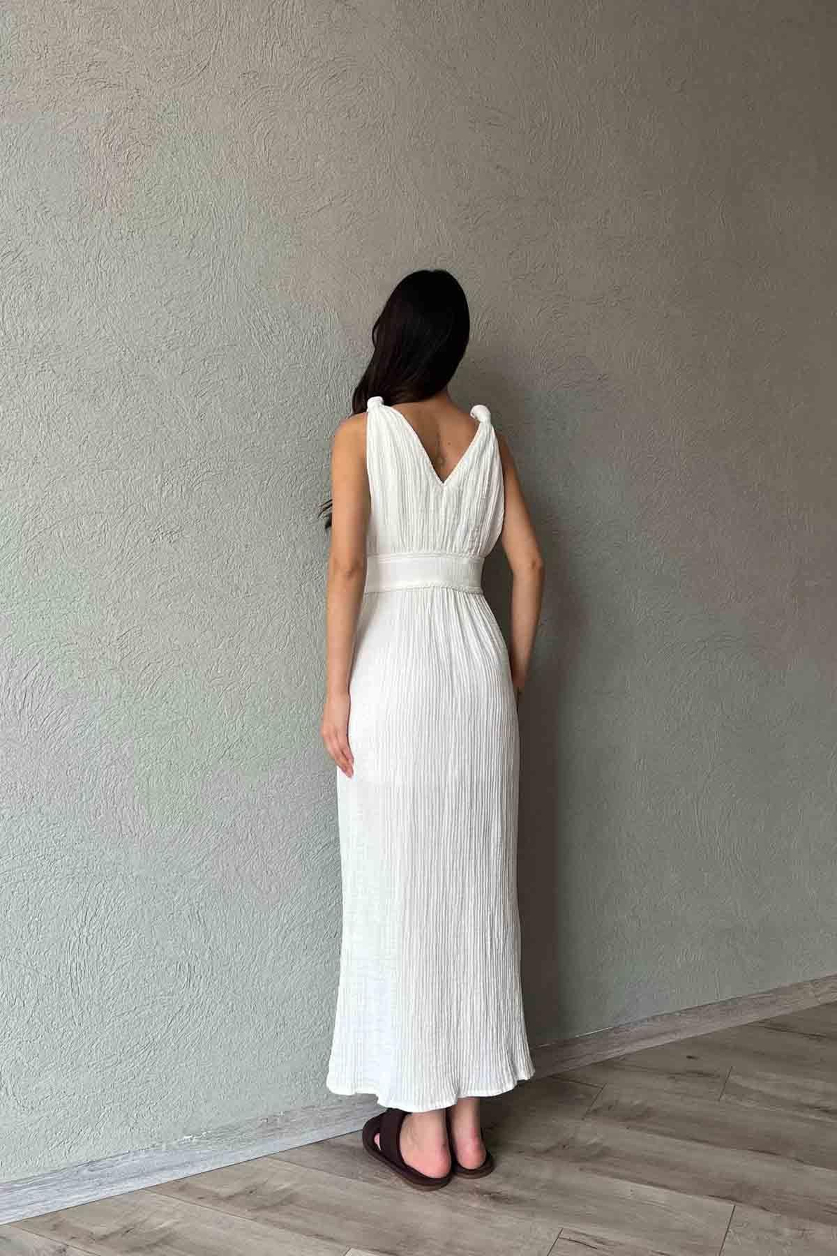 Beyaz Örme Detaylı Müslin Midi Boy Elbise