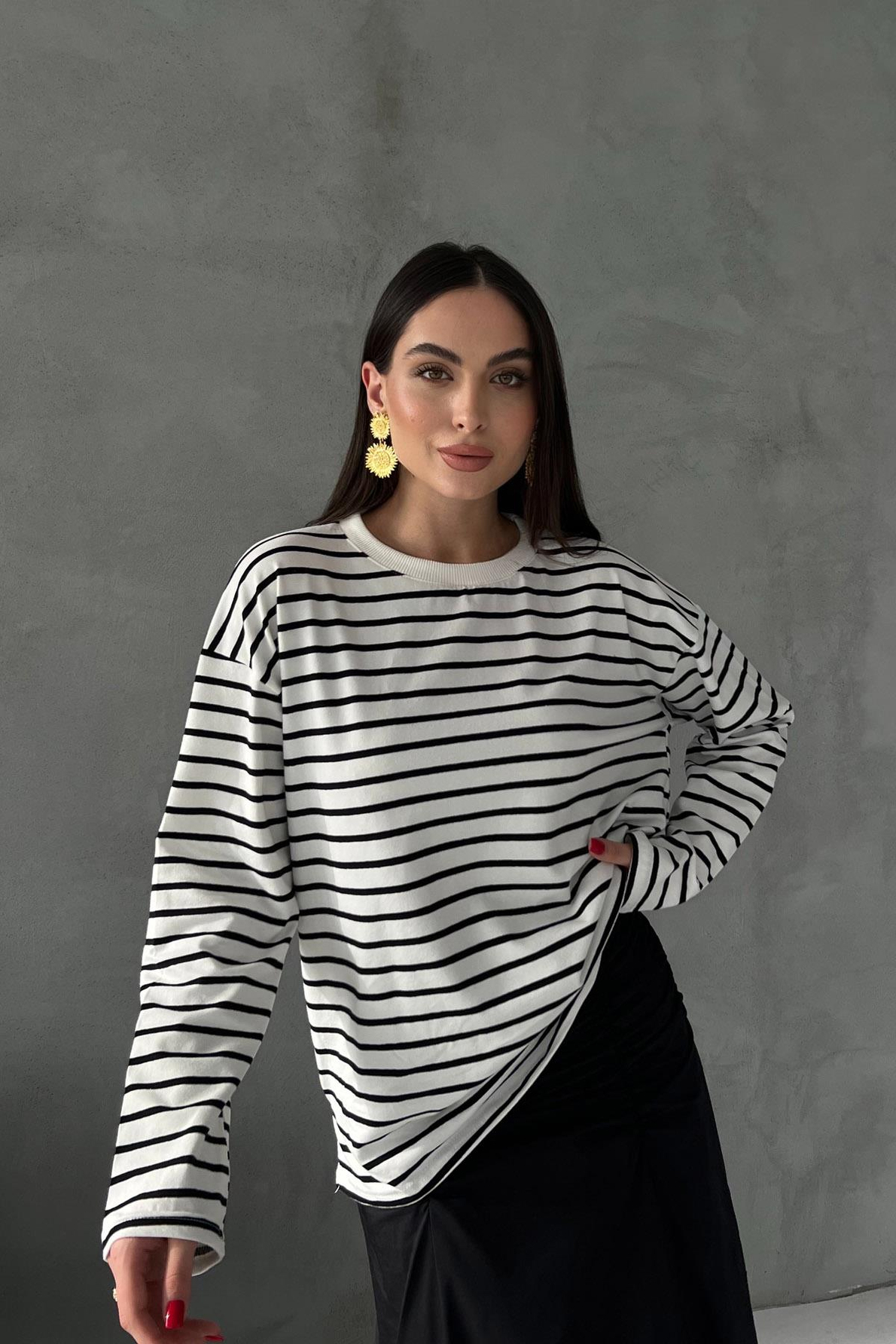 Beyaz Siyah Çizgili Bisiklet Yaka Uzun Kol T-shirt