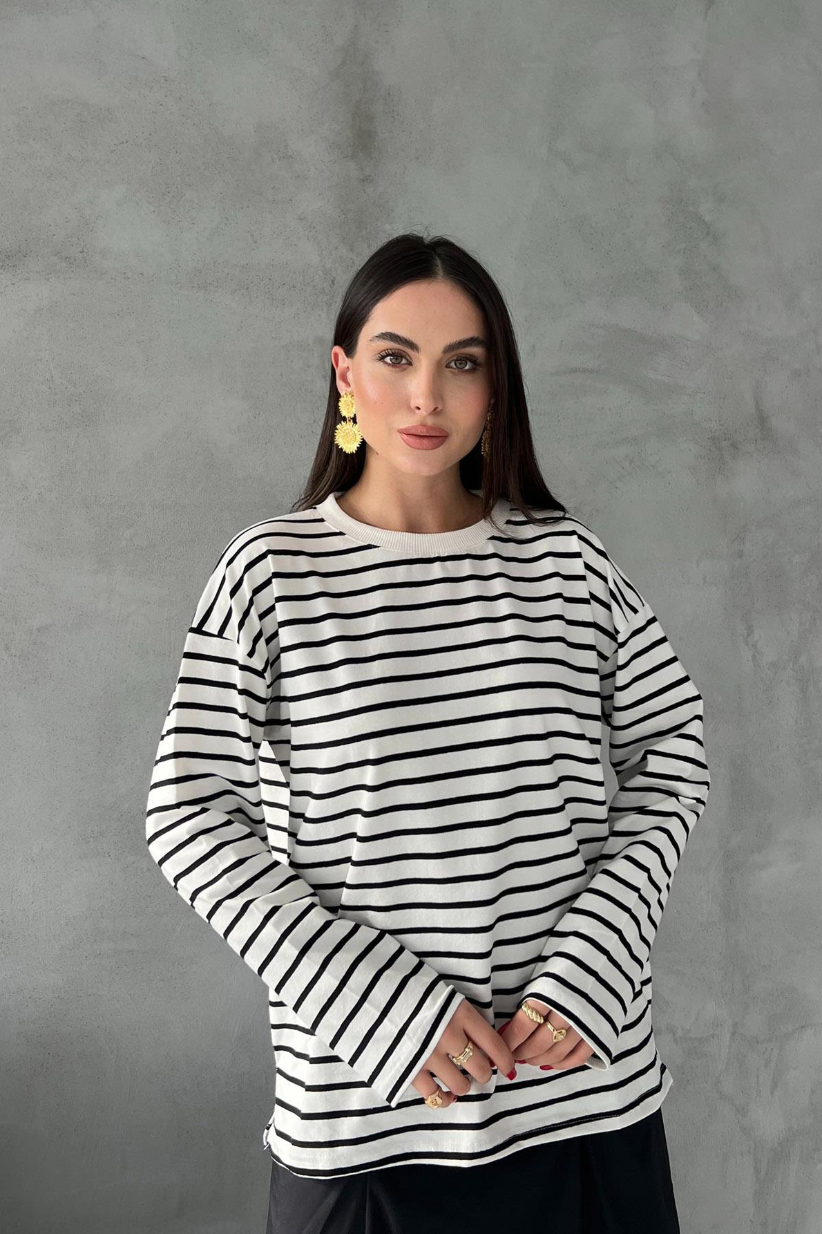 Beyaz Siyah Çizgili Bisiklet Yaka Uzun Kol T-shirt