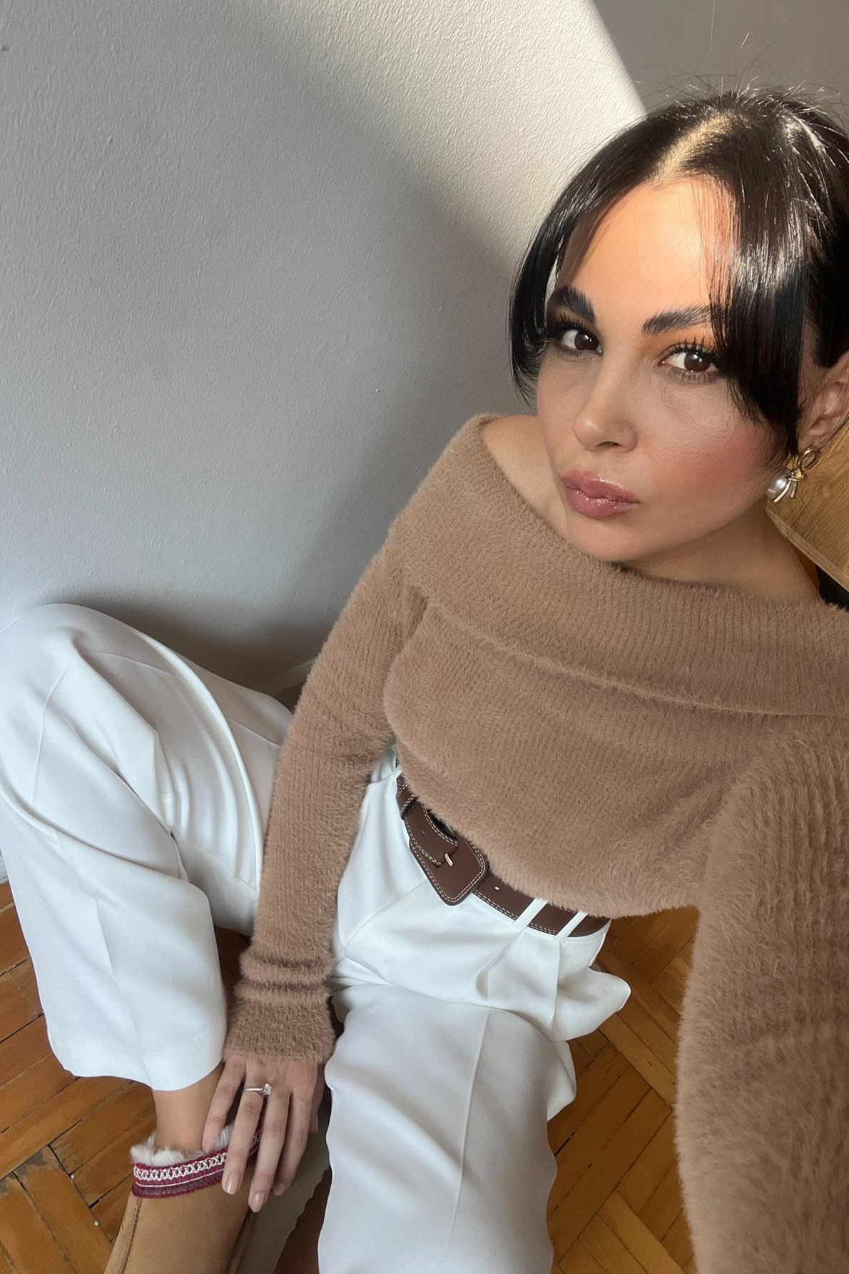 Camel Madonna Yaka Yumoş Triko Kazak