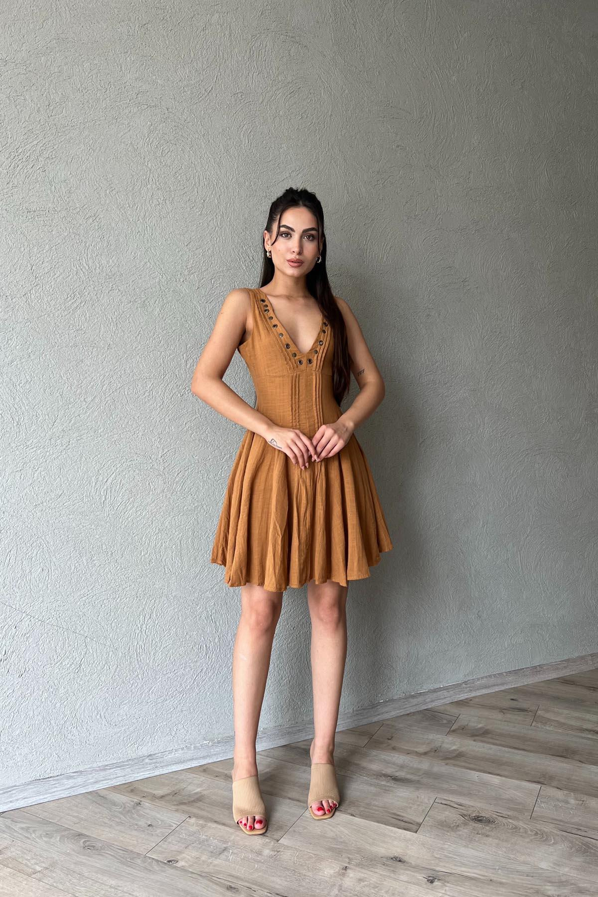 Camel Yaka Detaylı Kloş Keten Elbise