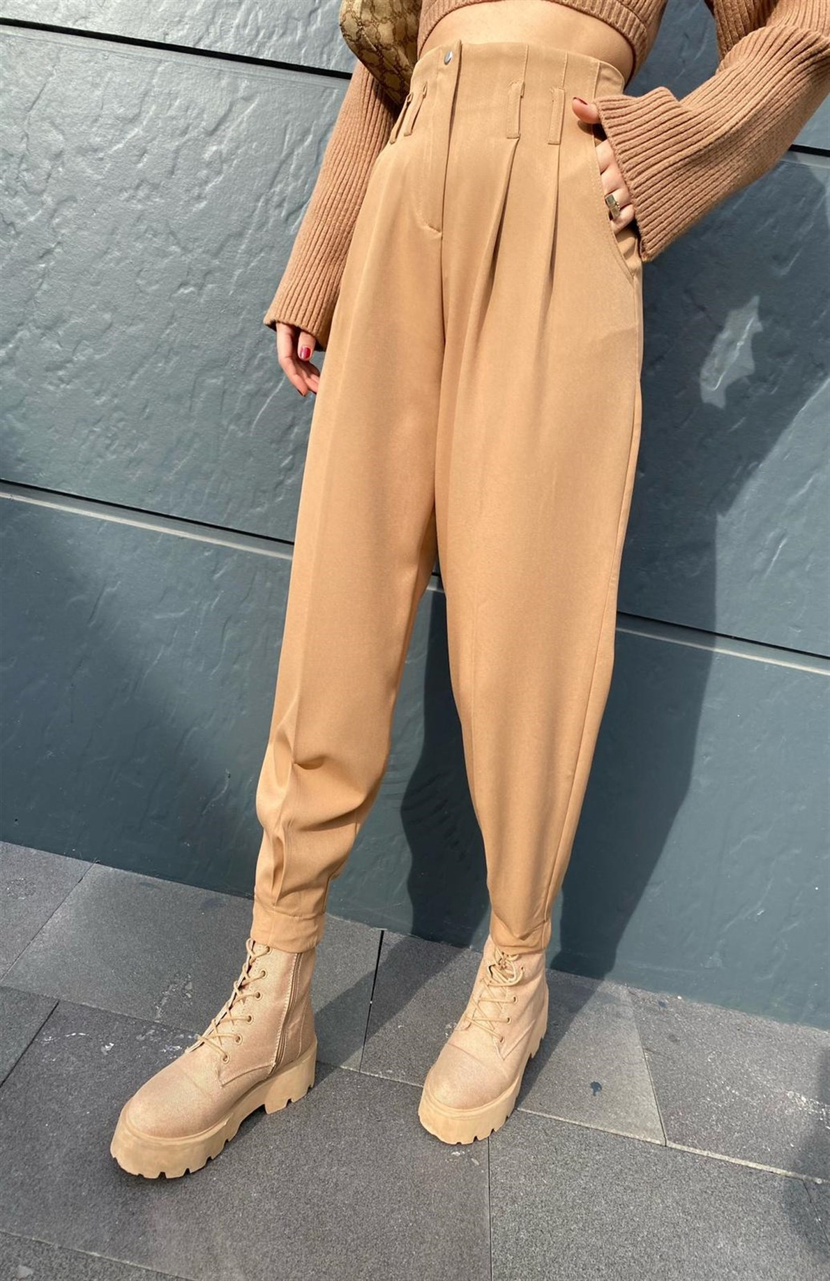 Camel Yüksek Bel Paçası Pileli Pantolon