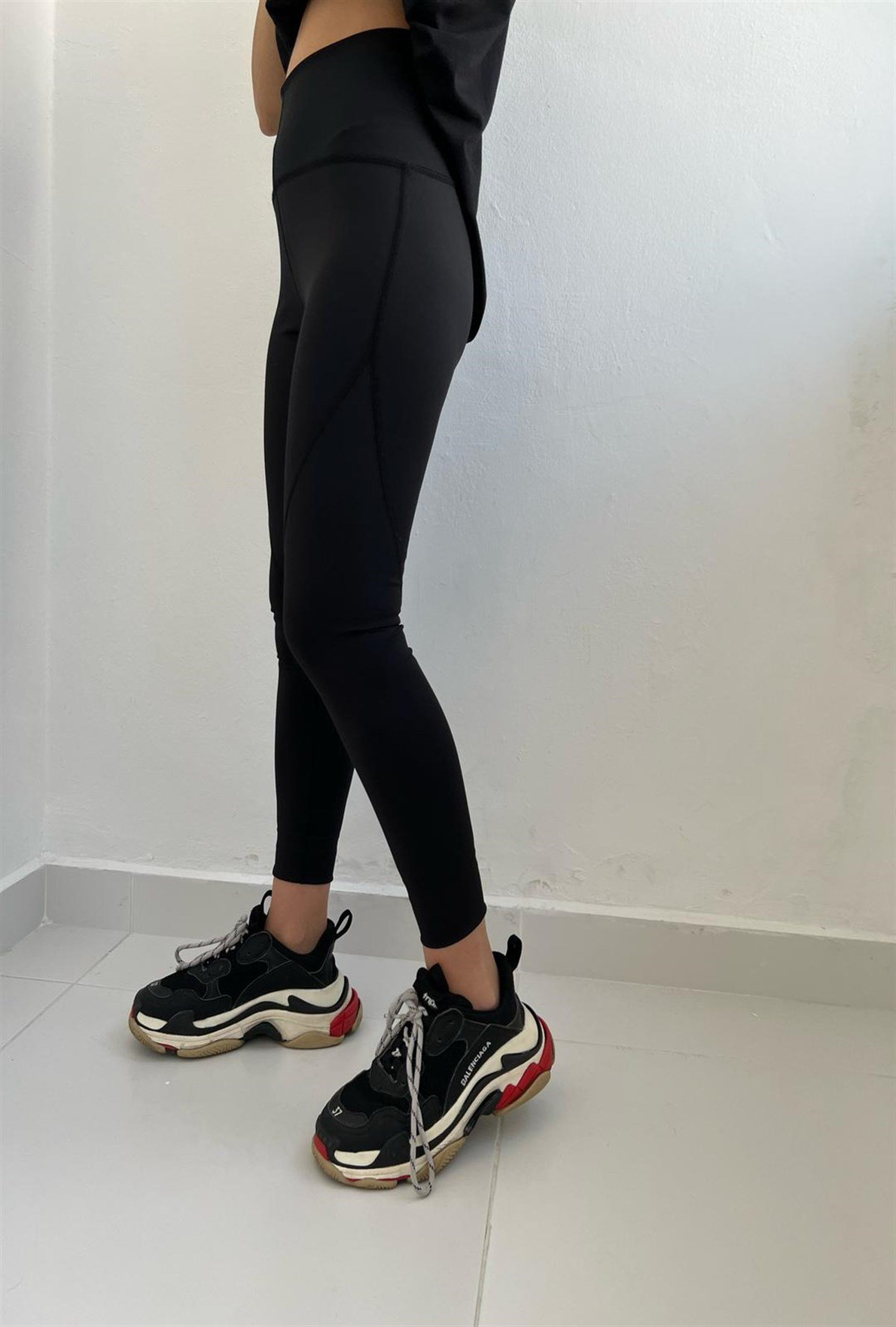 Compressive Basic Bilek Hizasında Tayt