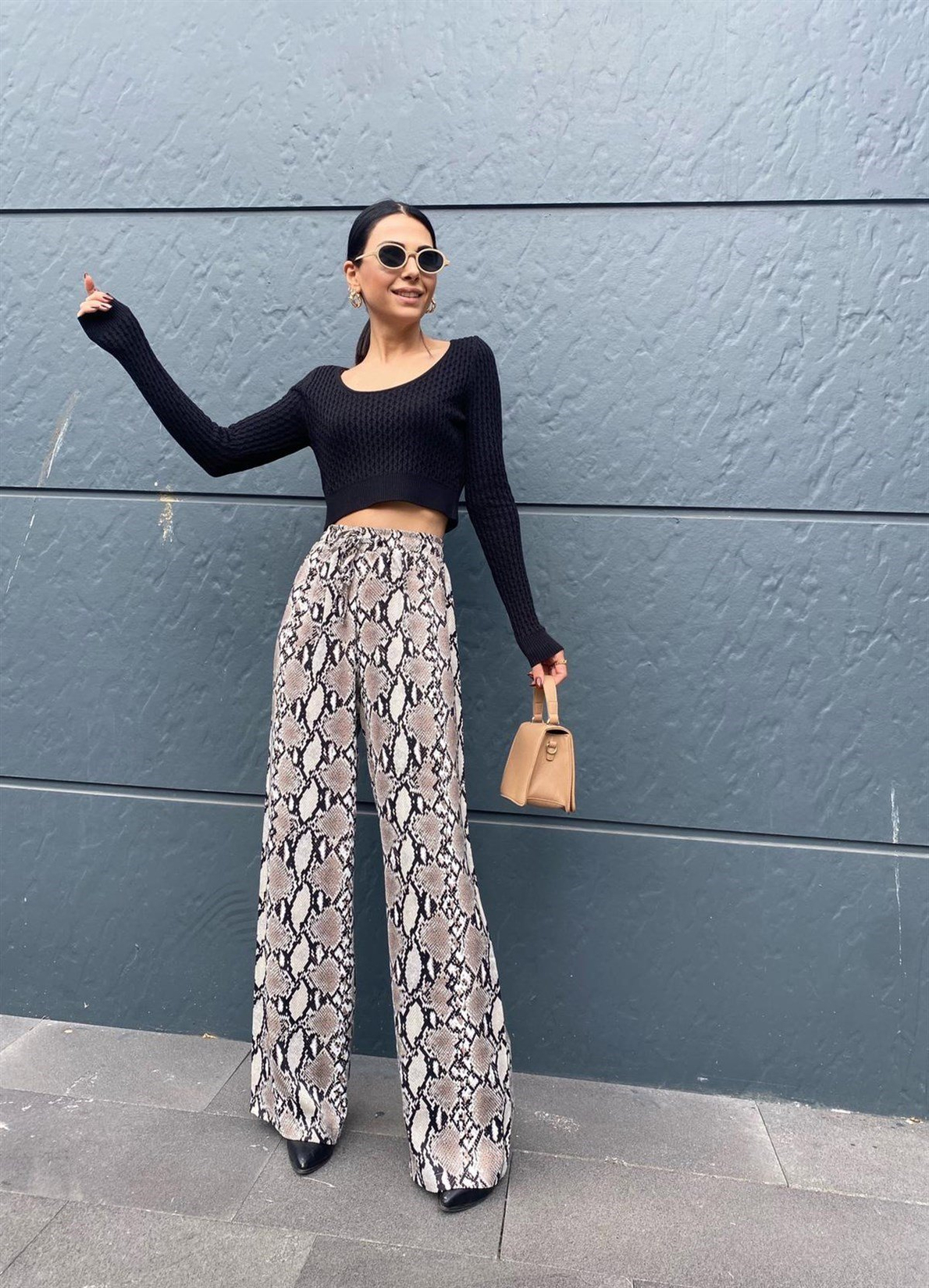 Derin Bisiklet Yaka Crop Triko