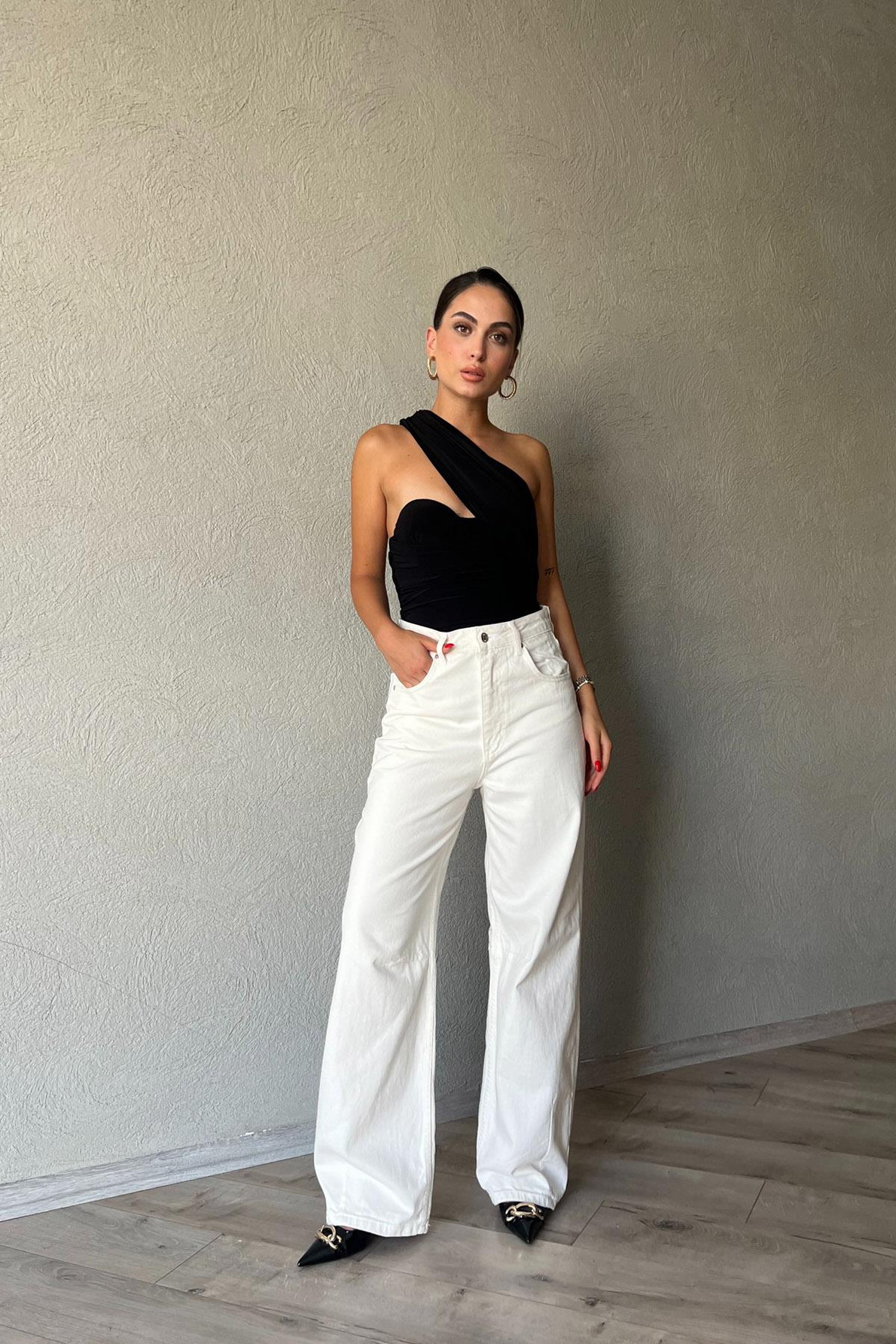 Ekru Dikiş Detaylı Baggy Jean