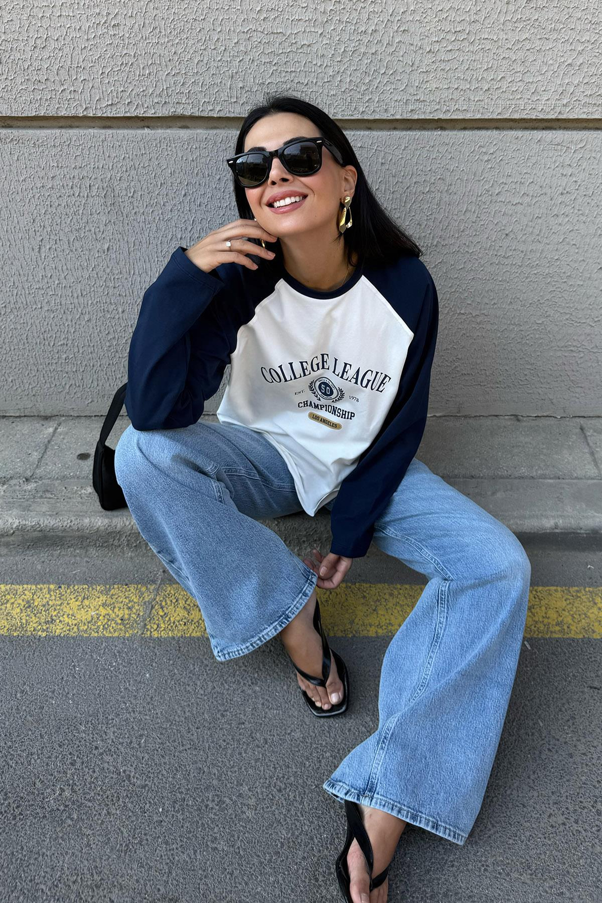 Ekru Reglan Kol Baskılı Bisiklet Yaka İnce Sweatshirt