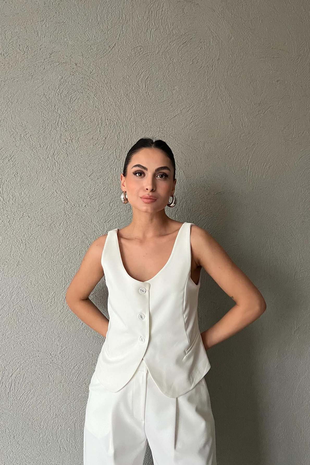 Ekru V  Yaka Tasarım Klasik Yelek