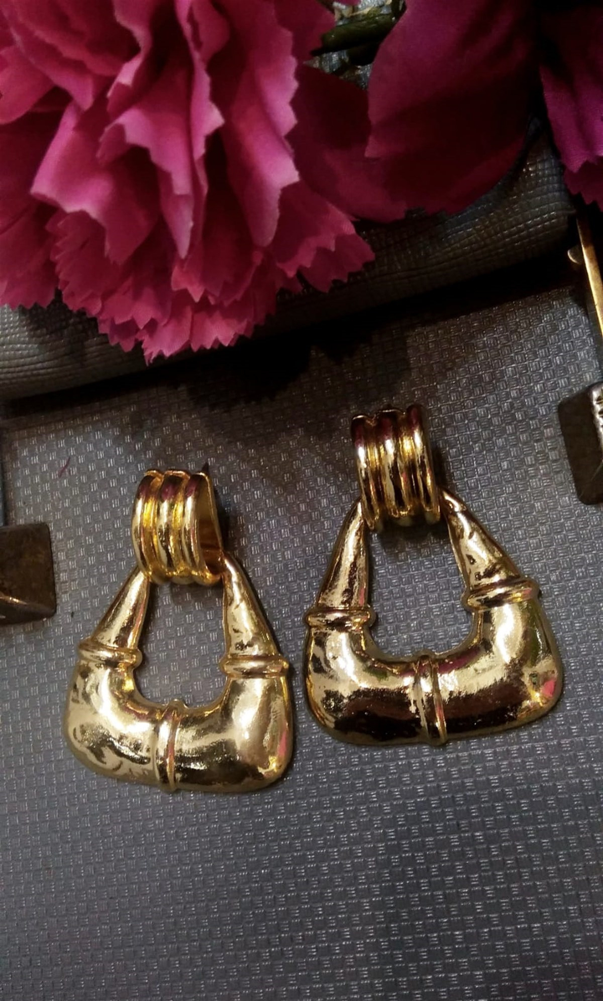 Gold Üçgen Küpe