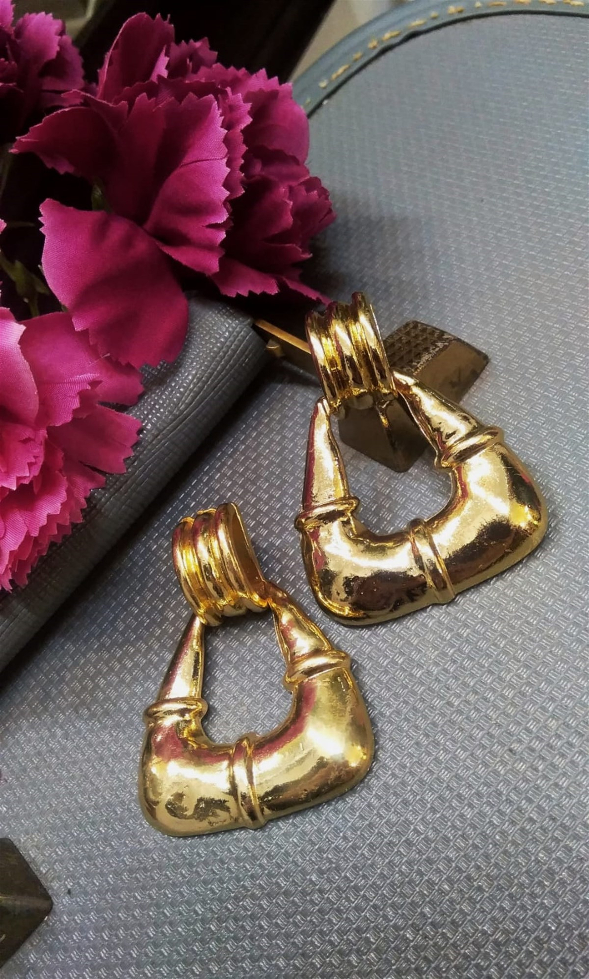 Gold Üçgen Küpe