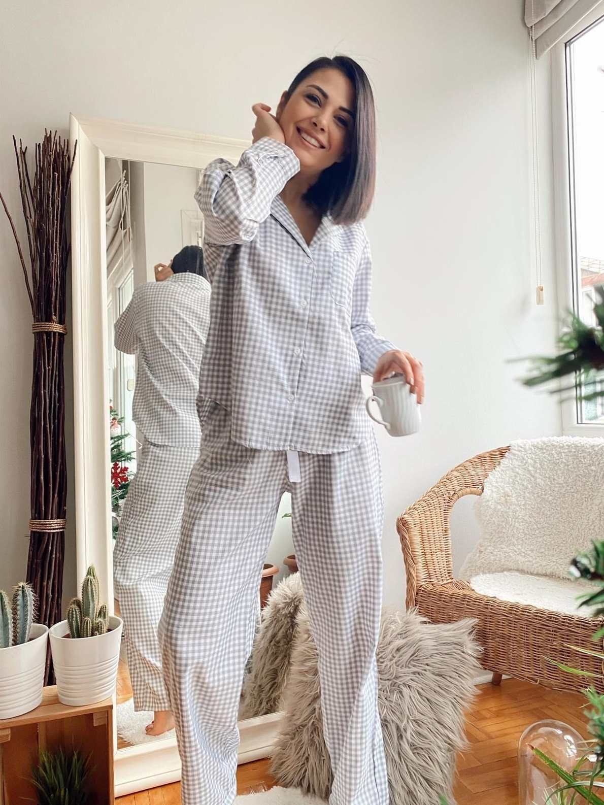 Gri Beyaz Pötikareli Pijama Takım