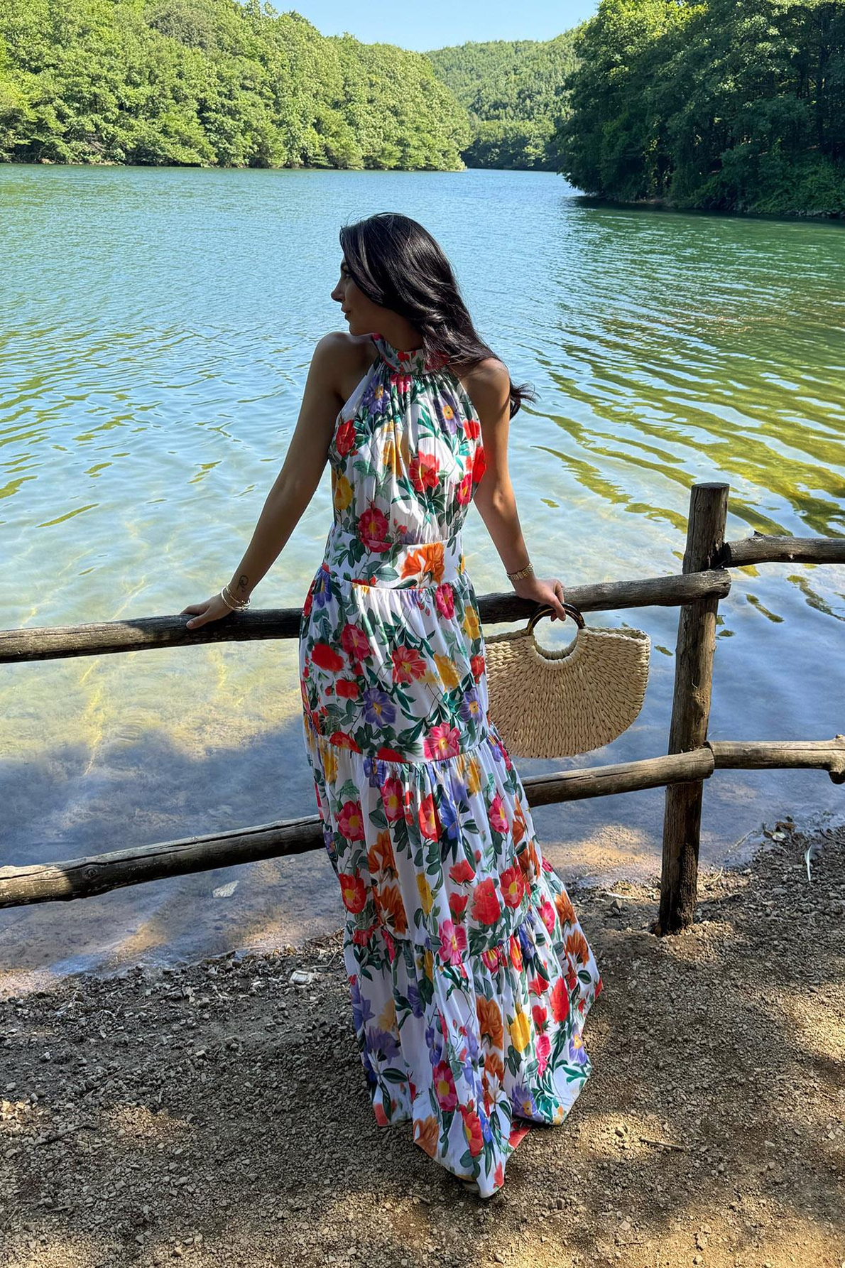 Halter Yaka Çok Renkli Çiçekli Elbise