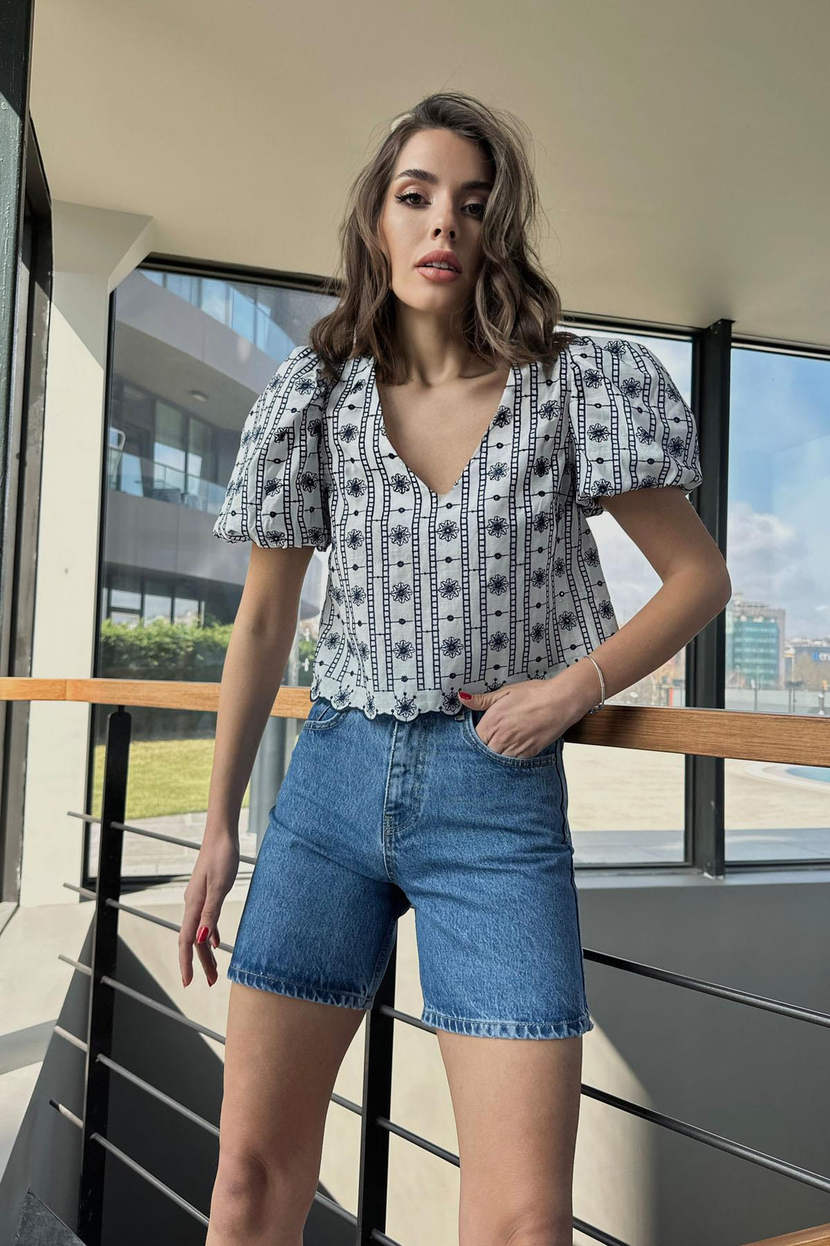 Kadın Mavi Mom Fit Jean Şort