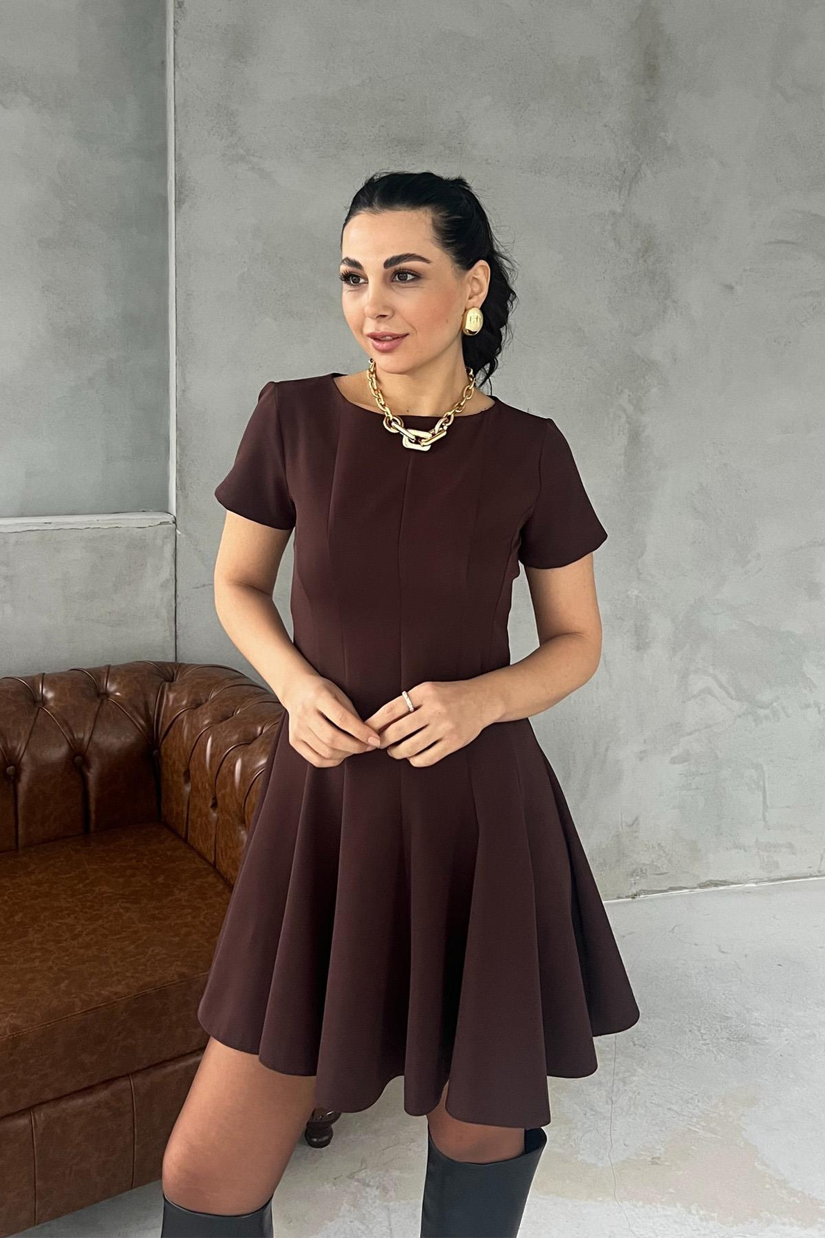 Kahverengi Coco Volanlı Kısa Elbise