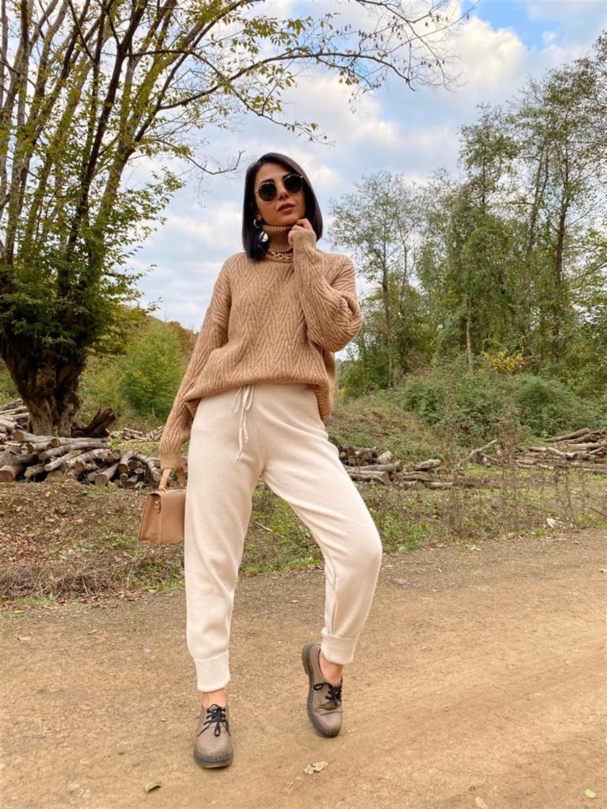 Krem Beli Britli Yandan Cepli Pantolon