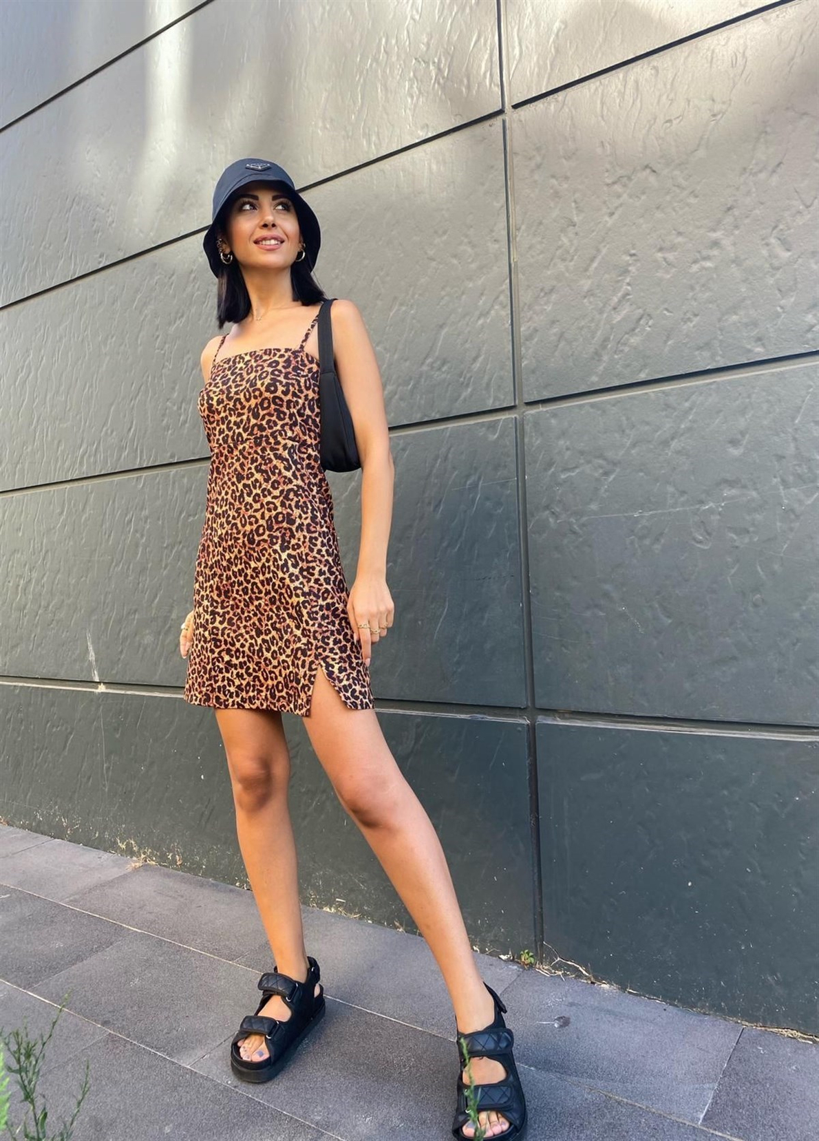 Leopar Desenli Askılı Elbise
