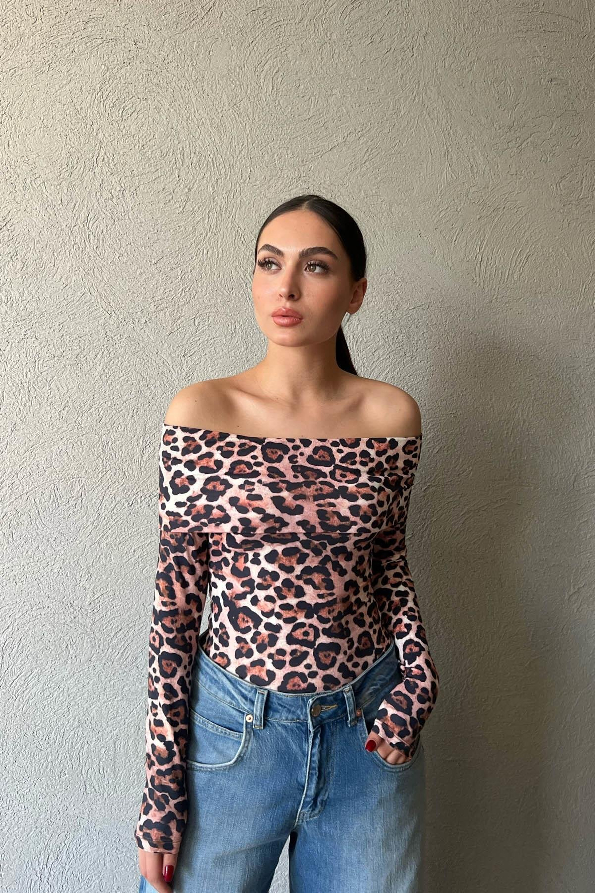 Leopar Madonna Yaka Çıtçıtlı Bodysüit
