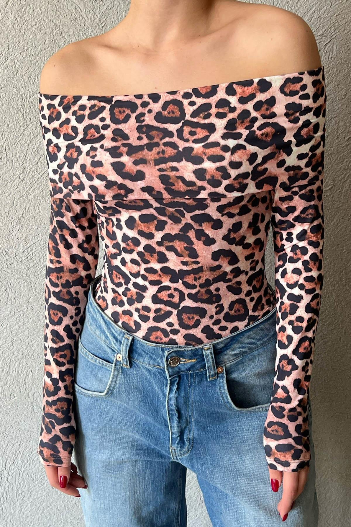 Leopar Madonna Yaka Çıtçıtlı Bodysüit