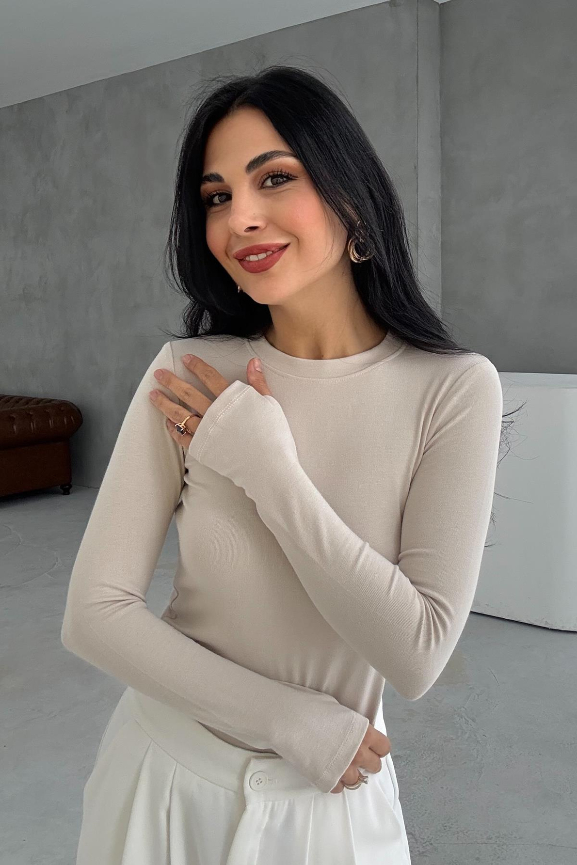 Marka Model  Parmak Geçmeli Bej Body