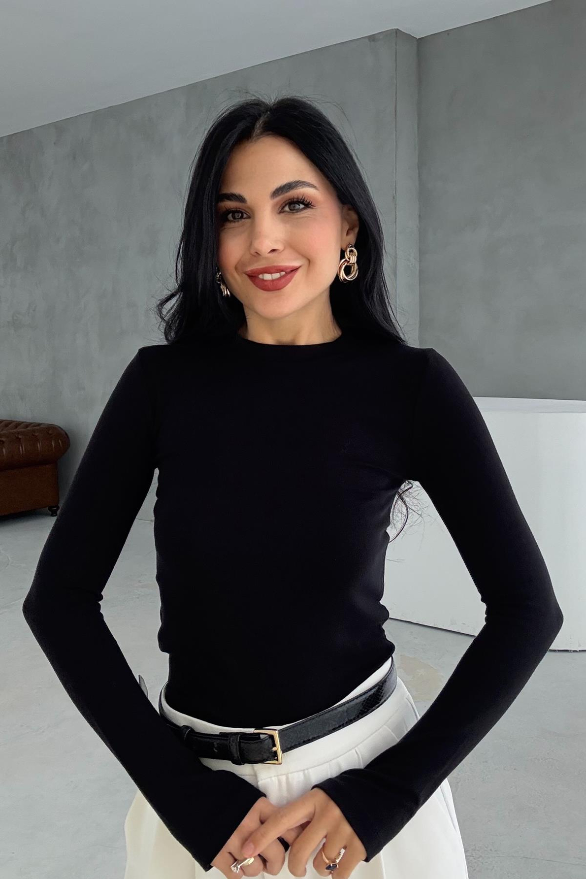 Marka Model  Parmak Geçmeli Siyah Body