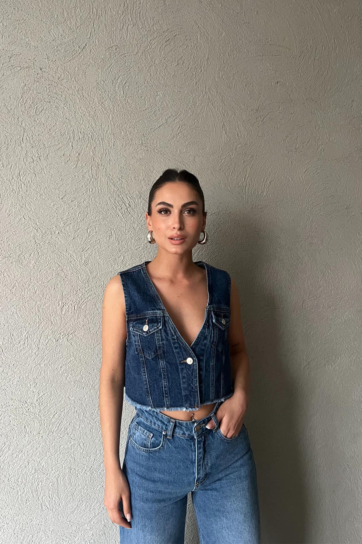 Mavi Önü Cep ve Düğme Detaylı Denim Crop Yelek