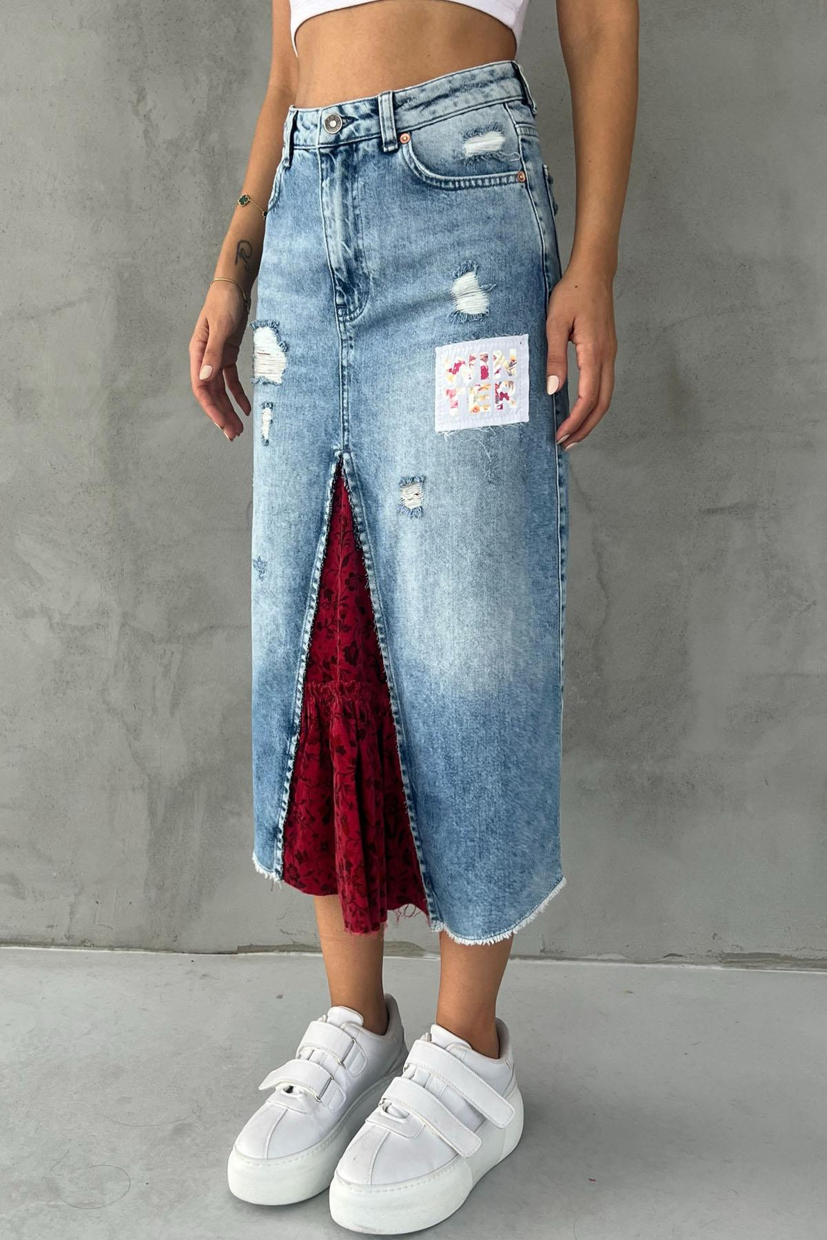 Mavi Tasarım Arkası Yırtmaçlı Denim Etek