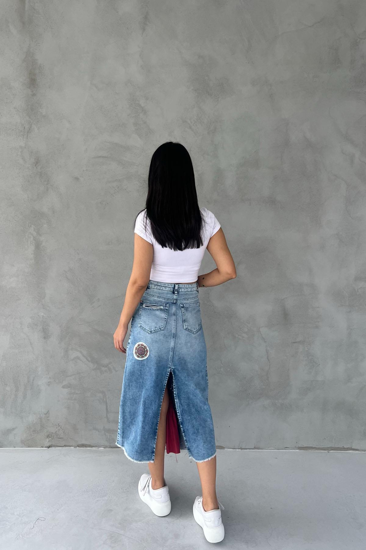 Mavi Tasarım Arkası Yırtmaçlı Denim Etek