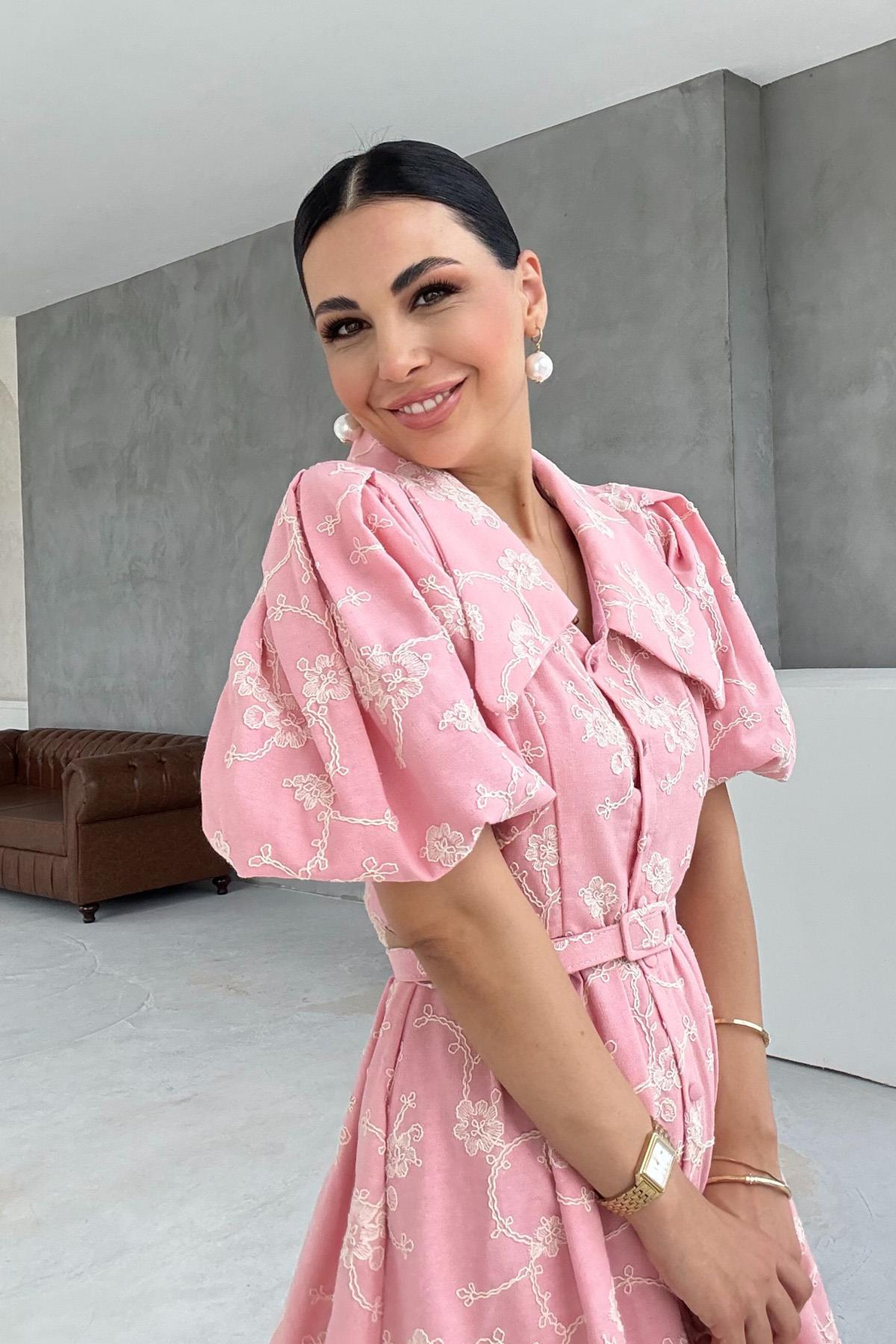 Pembe Çiçekli Kemer Detaylı Prenses Brode Elbise
