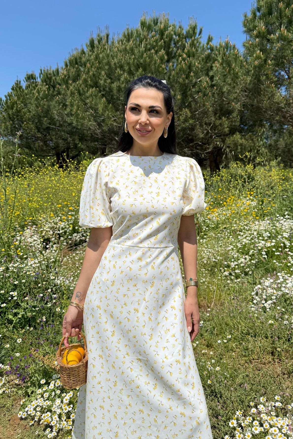 Sarı Çiçek Baskılı Balon Kol Midi Elbise