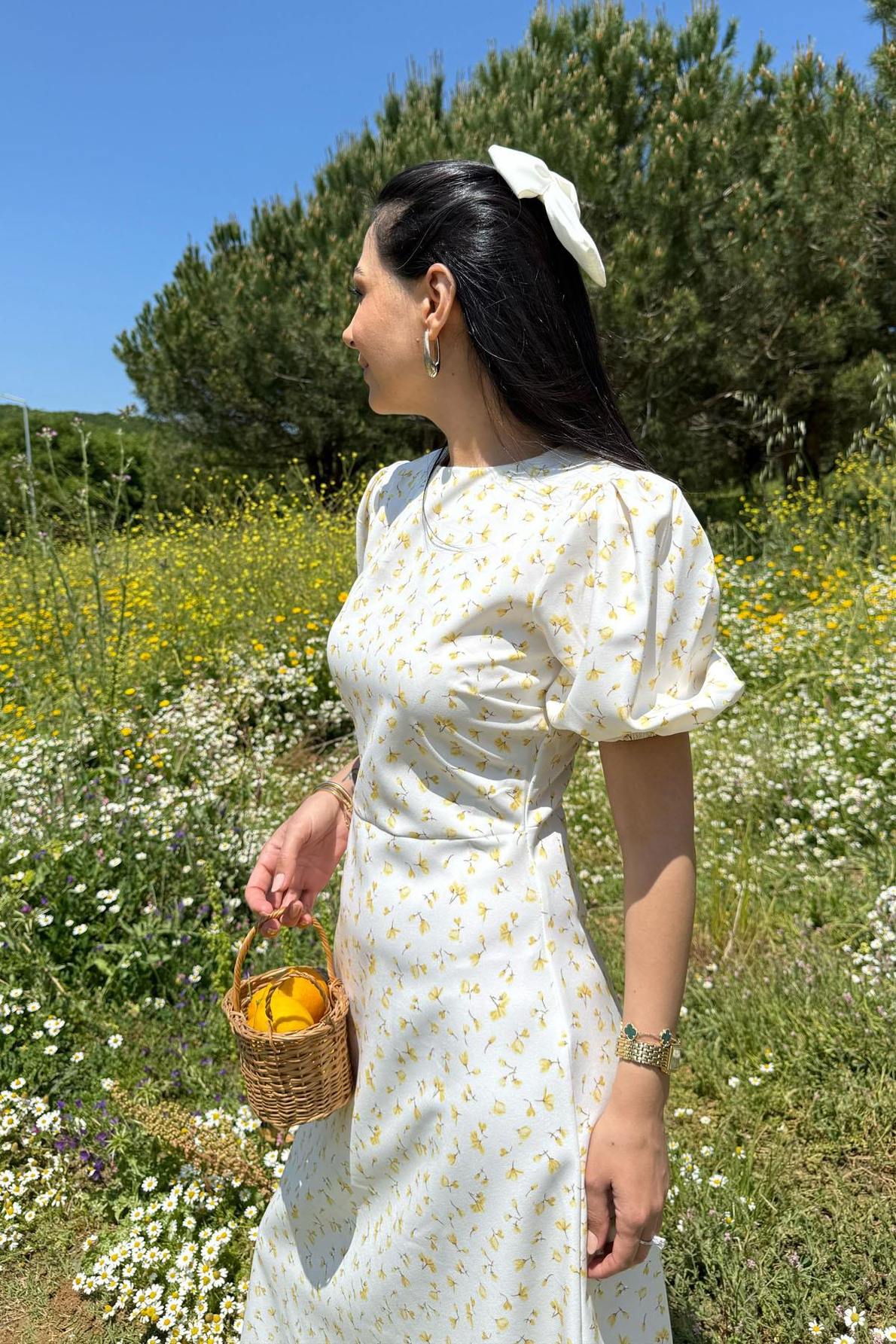Sarı Çiçek Baskılı Balon Kol Midi Elbise