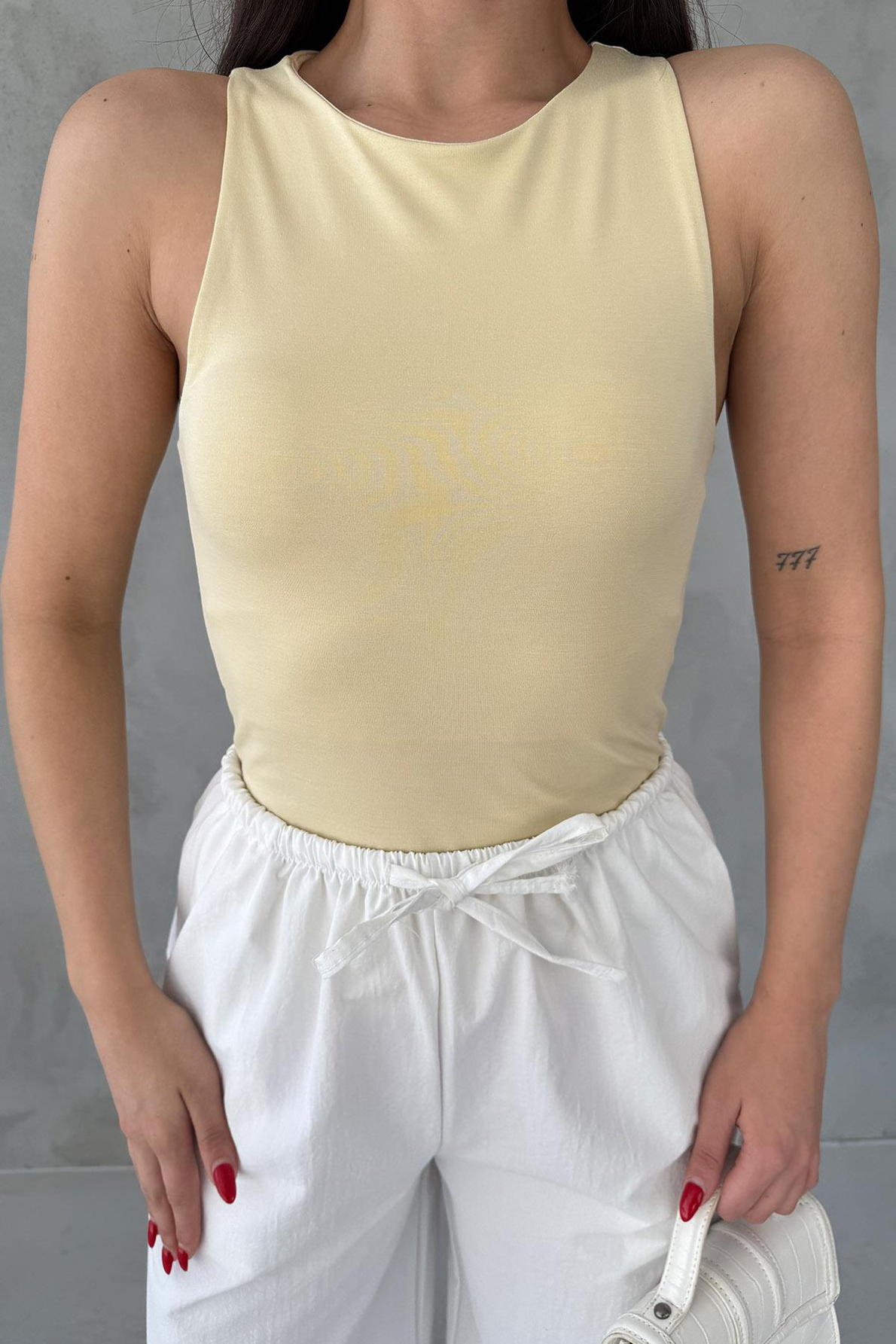 Sarı Halter Yaka Atlet