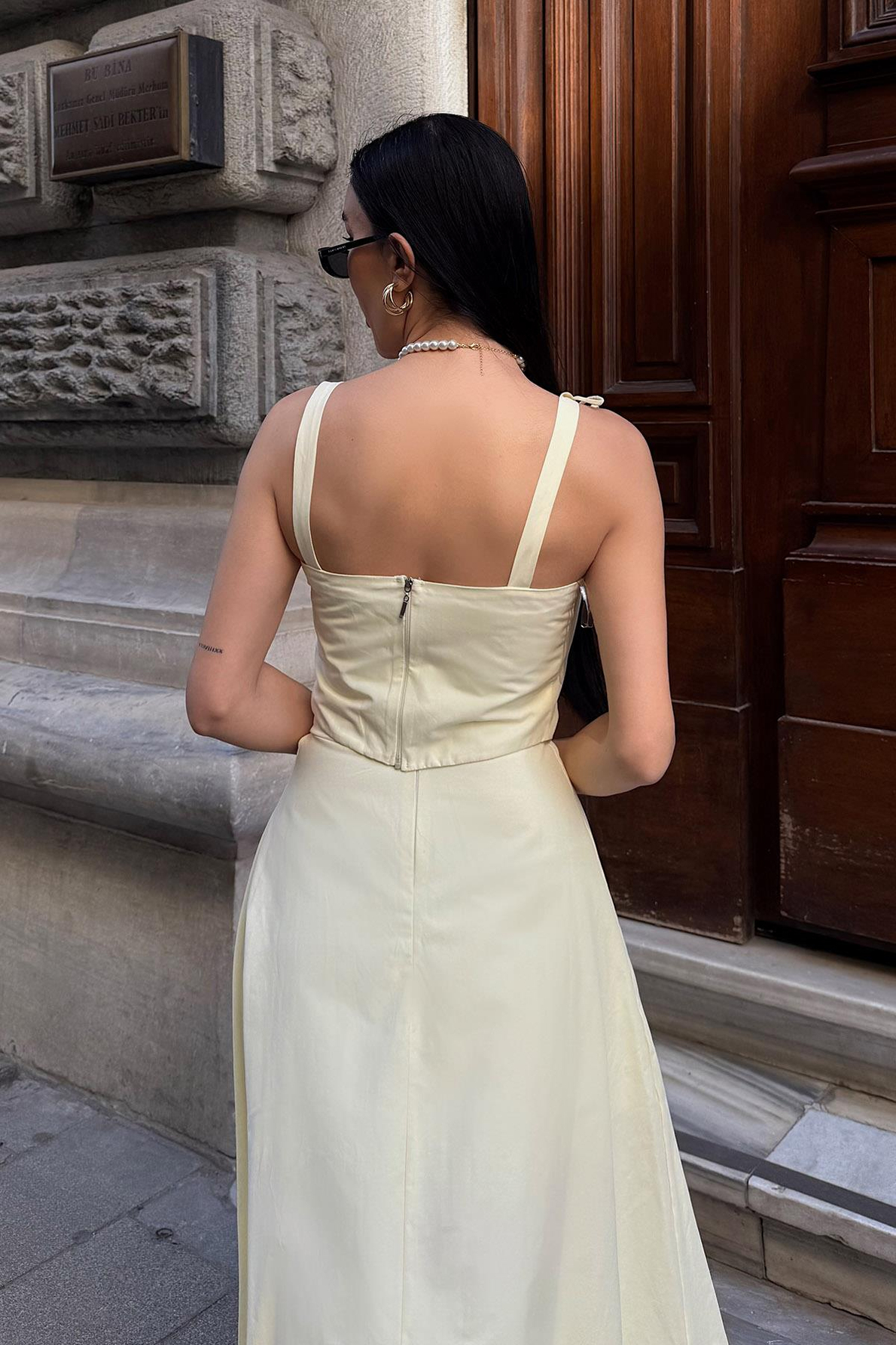 Sarı Korse Detaylı Midi Elbise