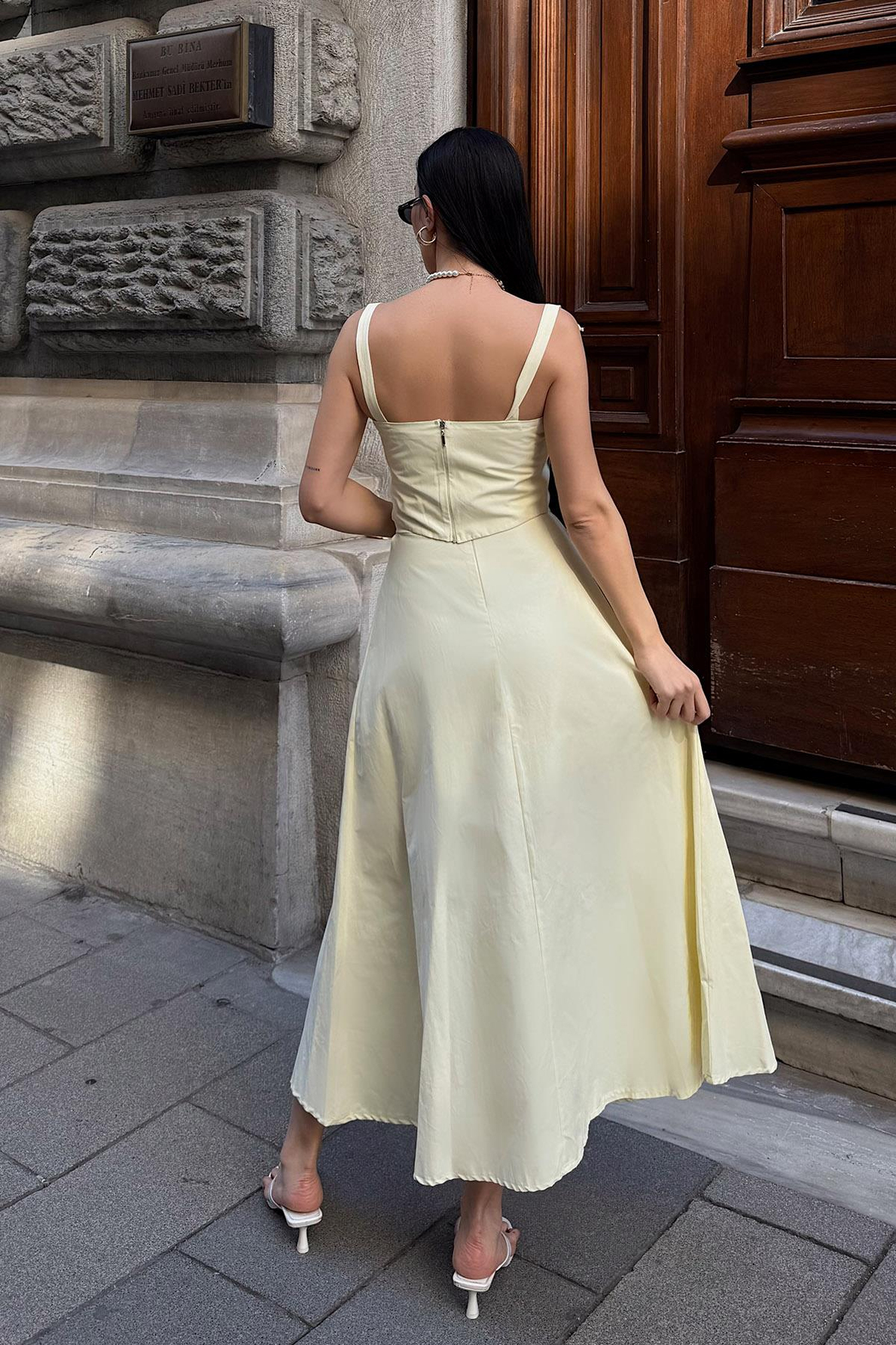 Sarı Korse Detaylı Midi Elbise