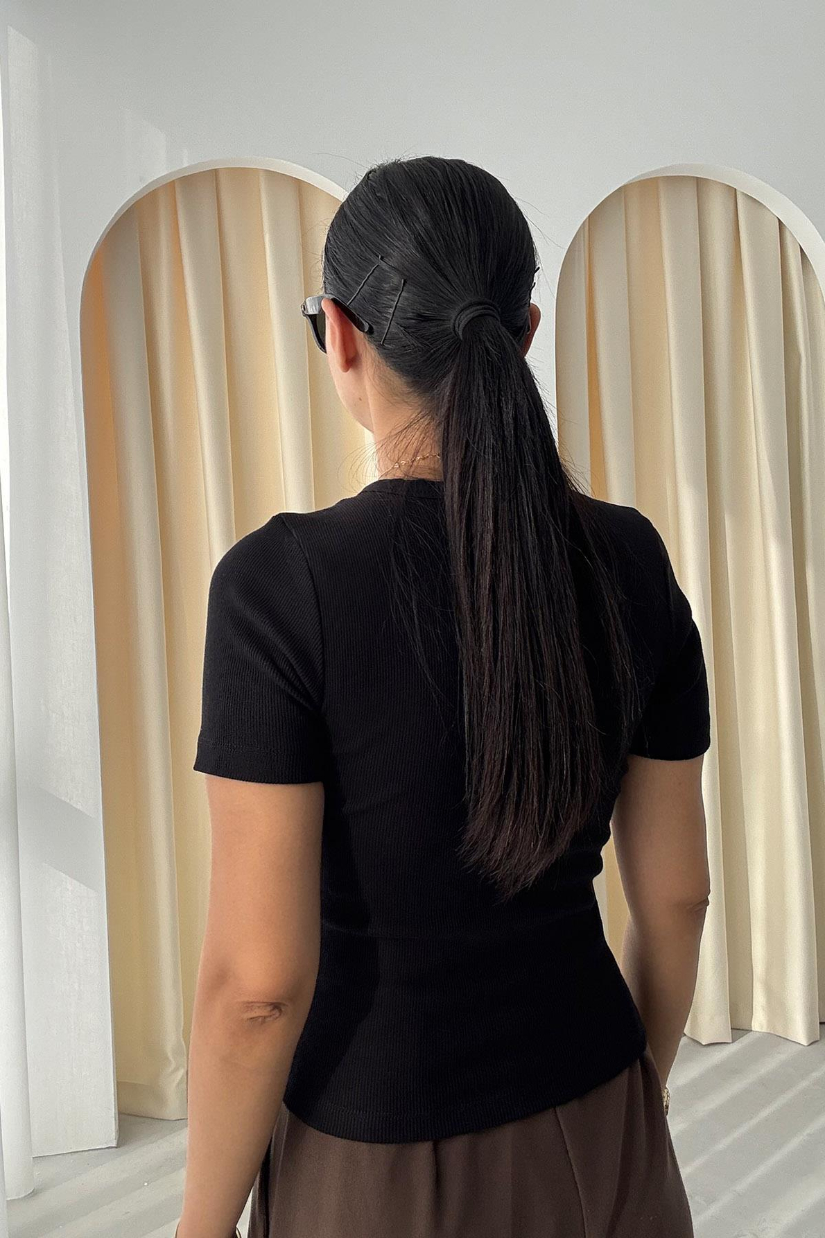 Siyah Kısa Kollu Çıtçıtlı Body