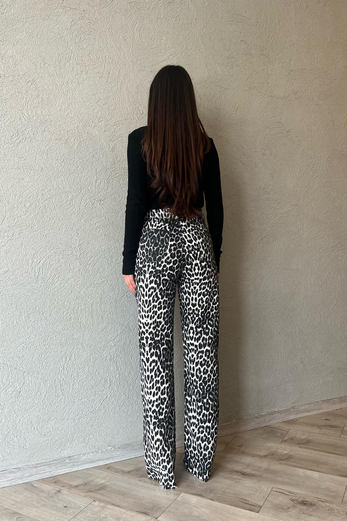 Siyah Leopar Kesik Paça High Waist Jean