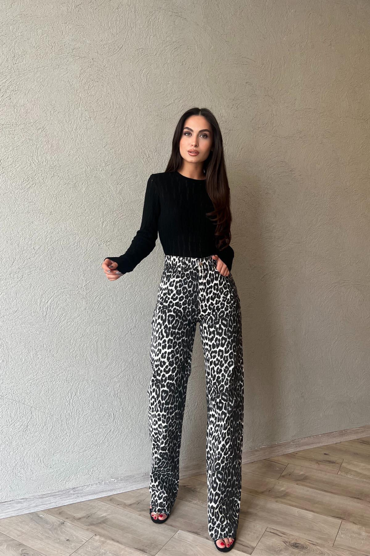 Siyah Leopar Kesik Paça High Waist Jean
