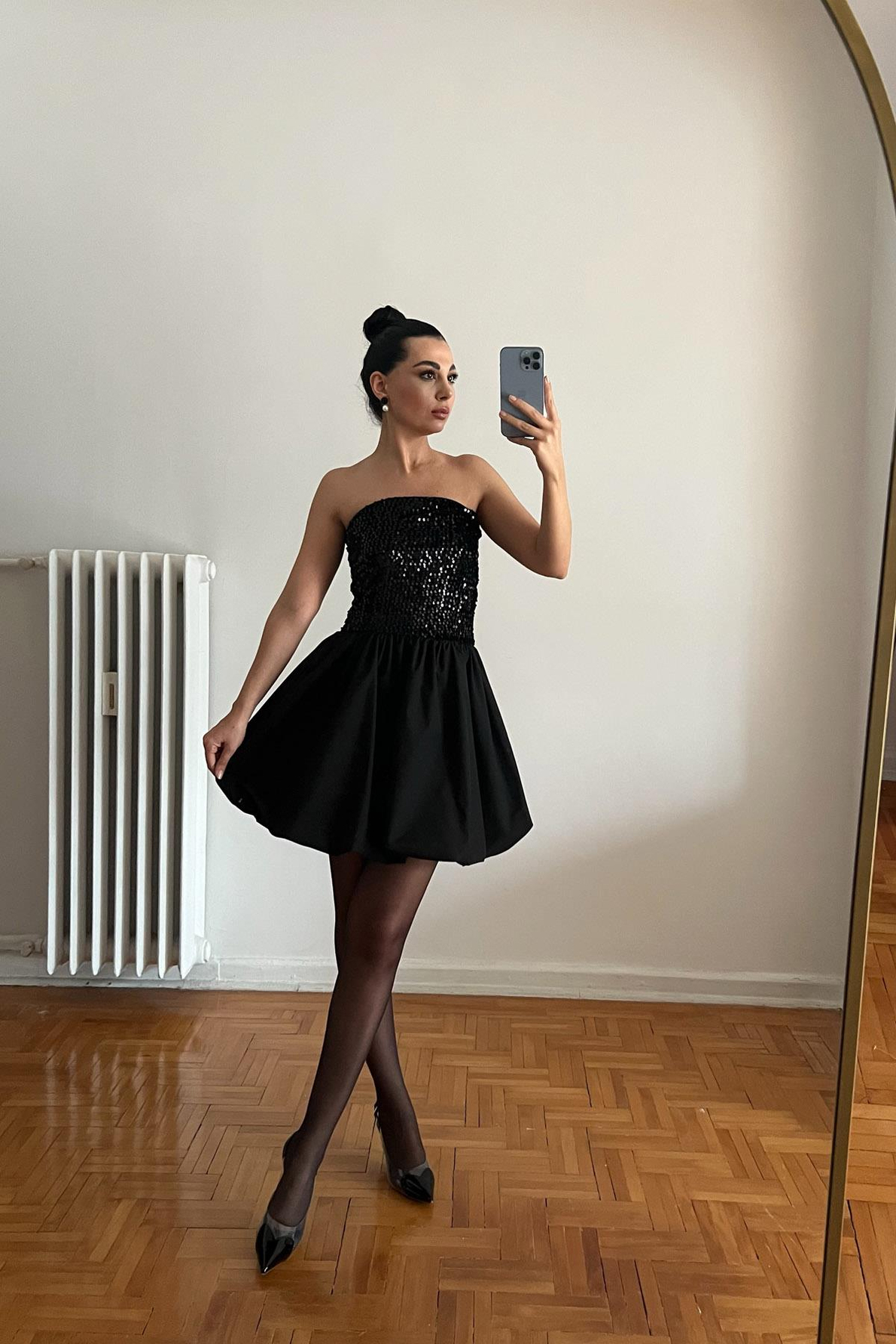 Siyah Paris Payetli Straplez Kolsuz Mini Balon Elbise