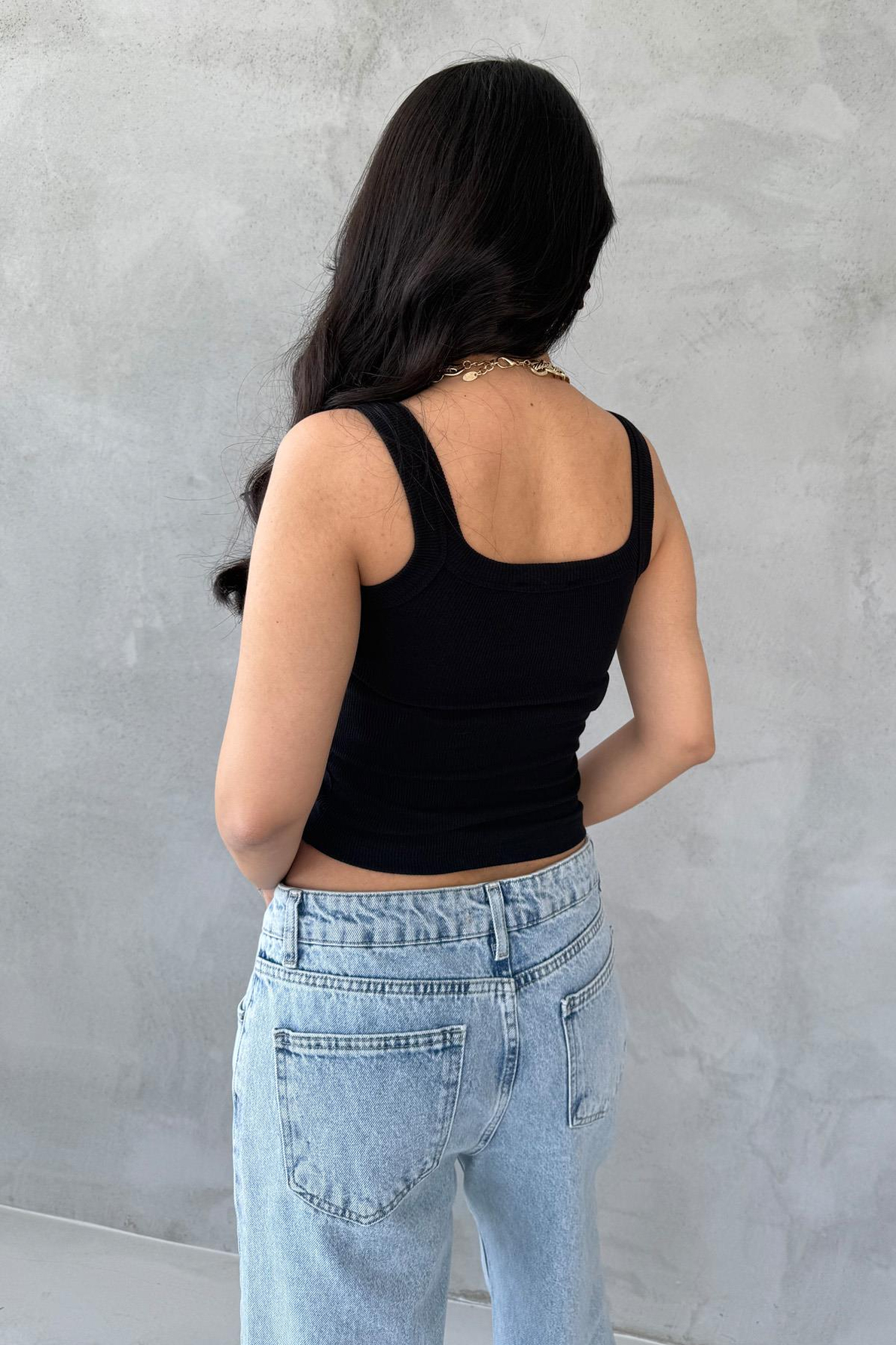 Siyah Slim Fit Dar Kesim U Yaka Fitilli Atlet