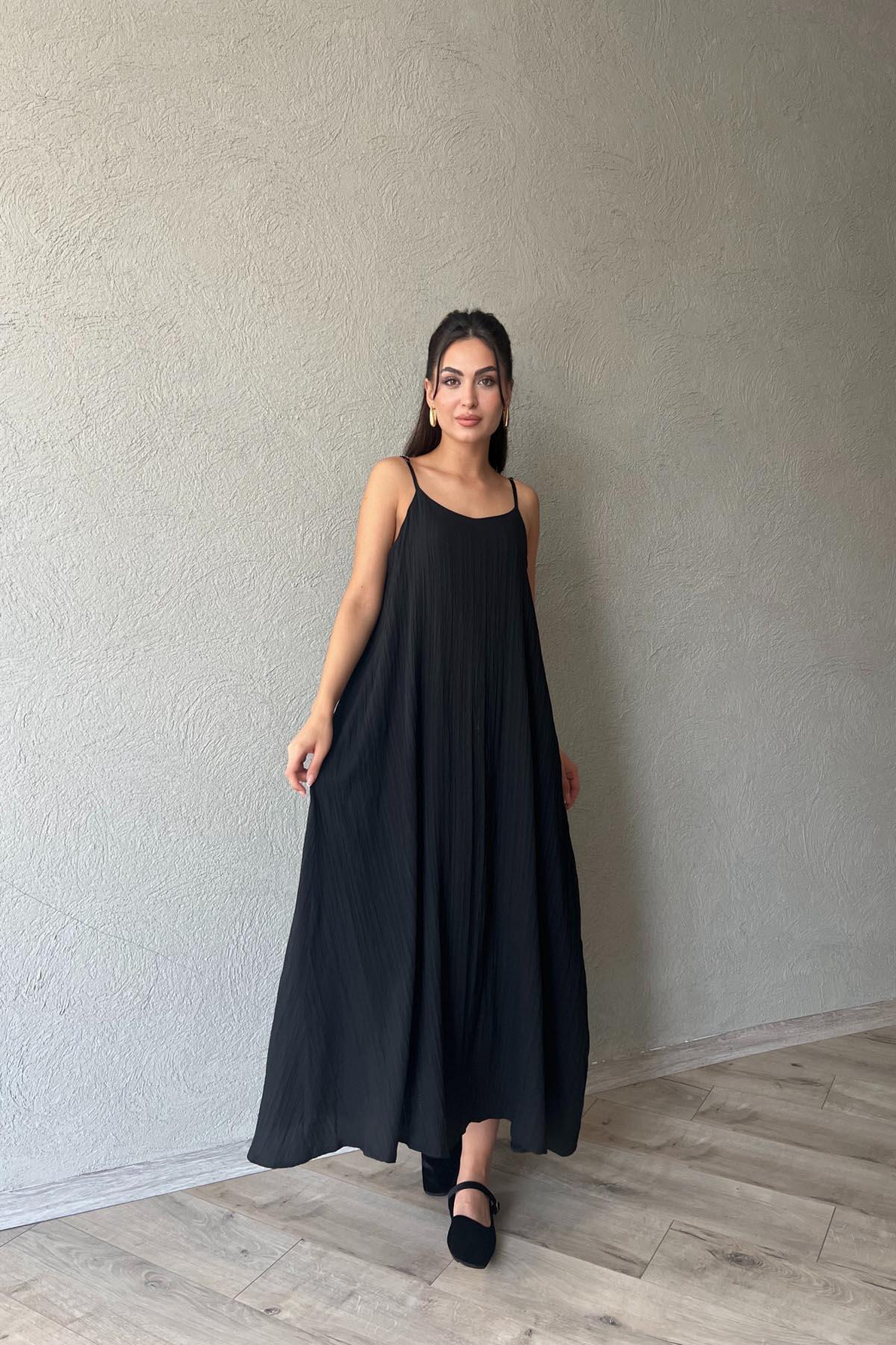 Siyah Sun İnce Askılı Kloş Elbise