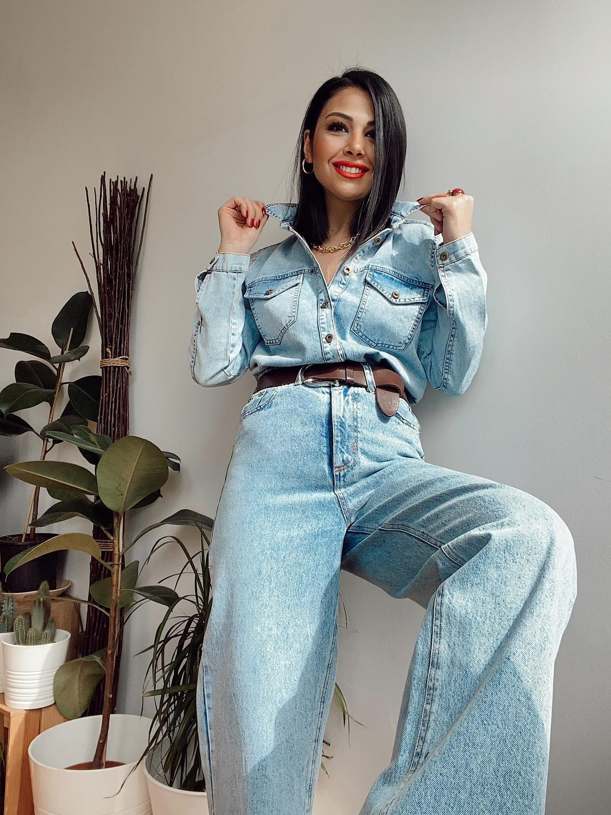 Taşlanmış Mavi Yüksek Bel Straight Fit Jean Pantolon