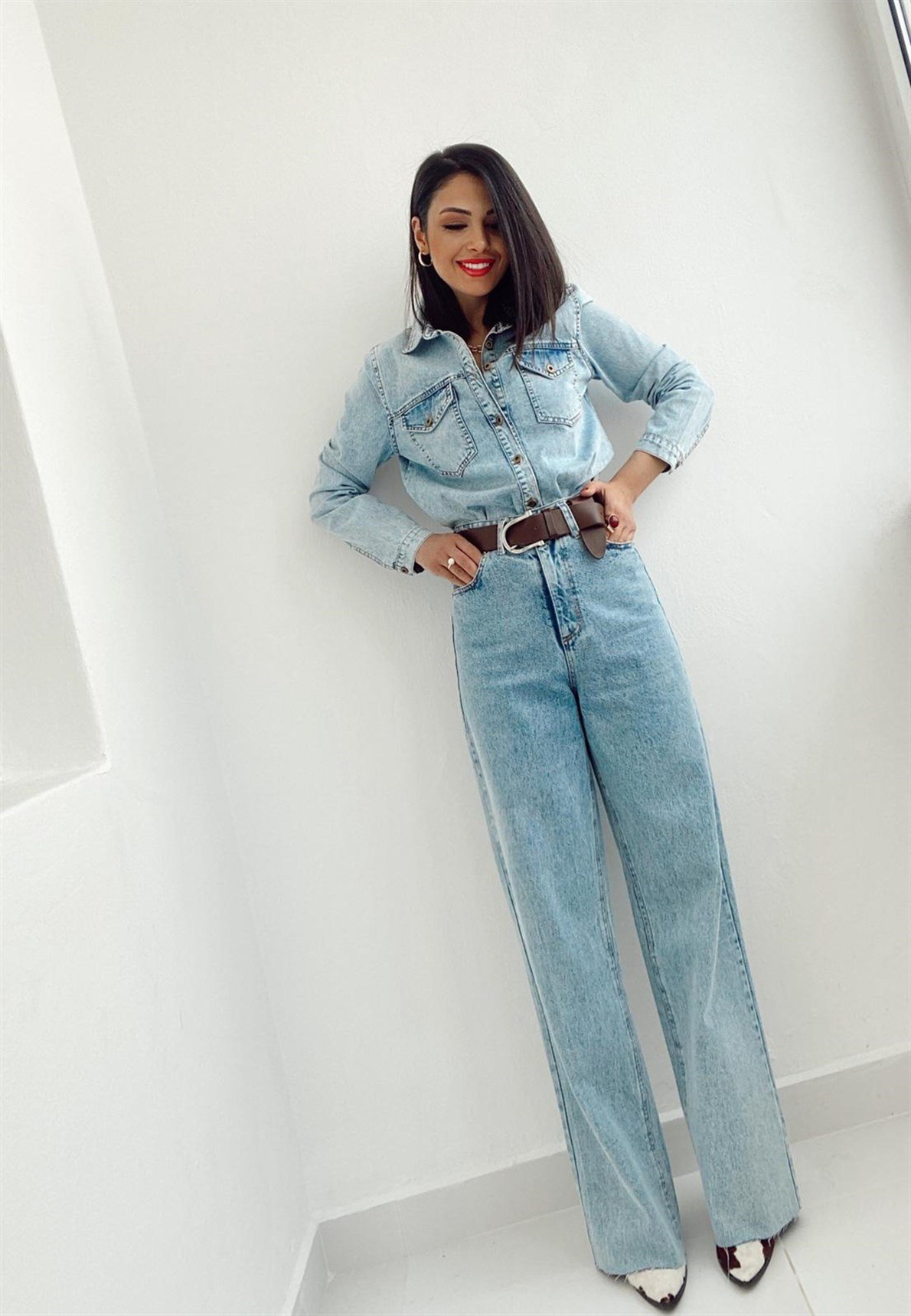 Taşlanmış Mavi Yüksek Bel Straight Fit Jean Pantolon