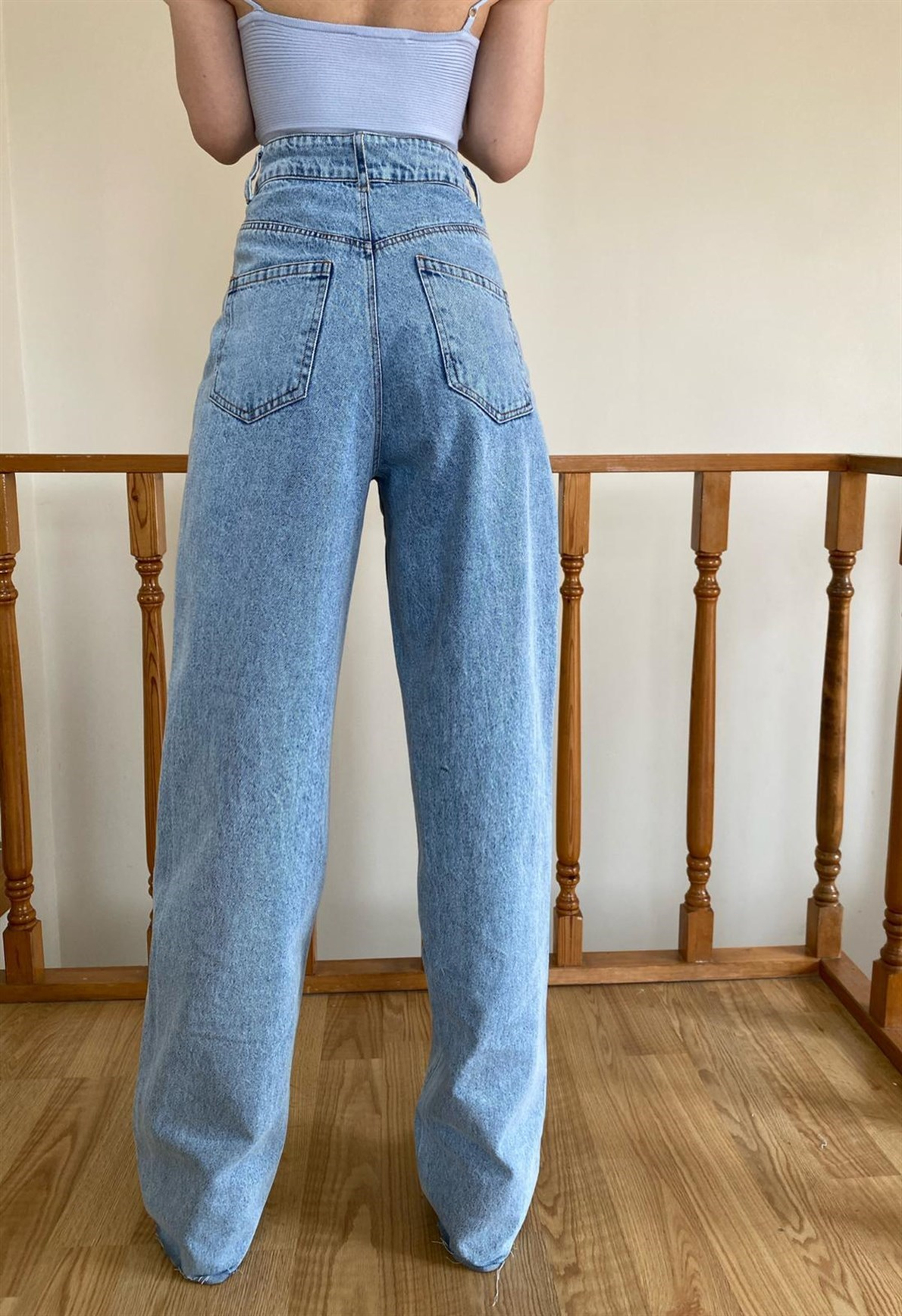 Taşlanmış Mavi Yüksek Bel Straight Fit Jean Pantolon