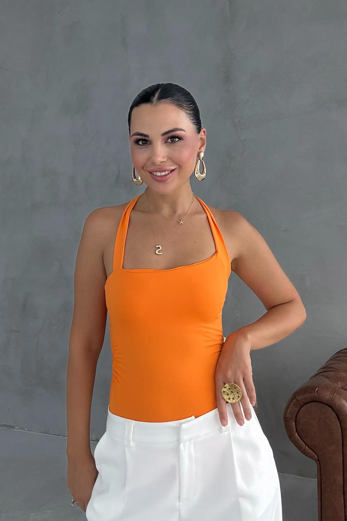 Turuncu Boyundan Geçirmeli Bodysuit