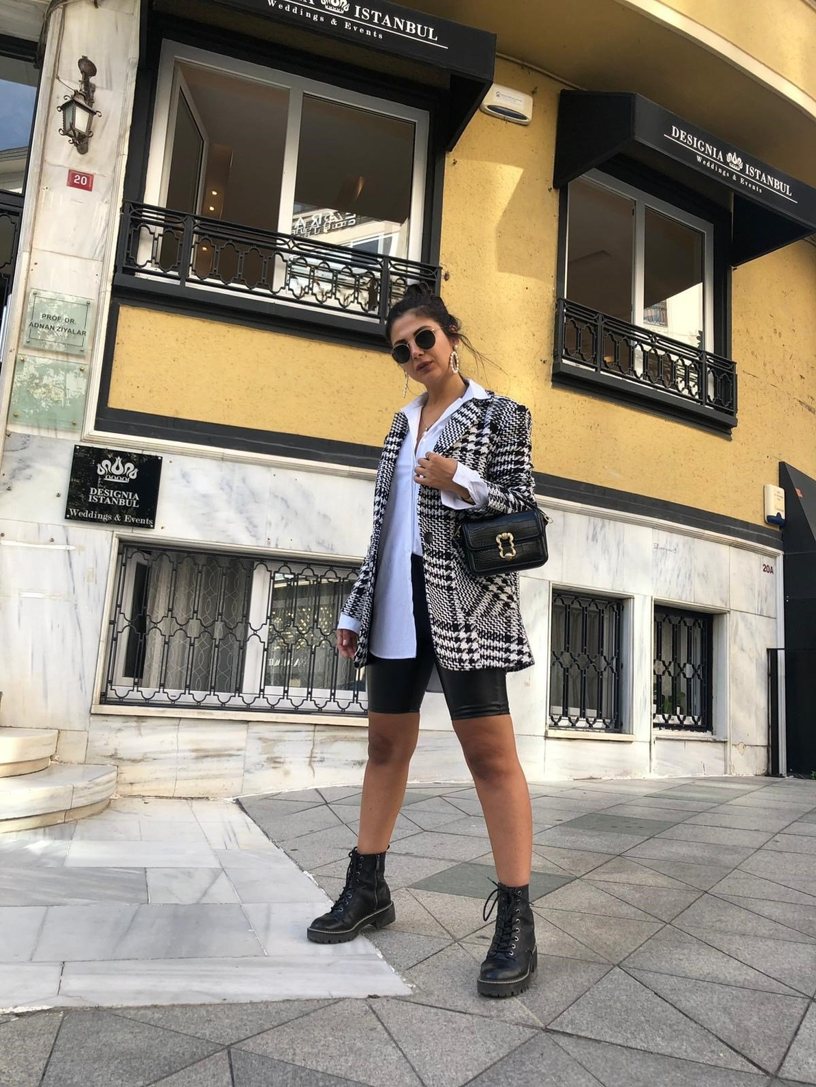 Tüvit Siyah Beyaz Çizgili Ekose Ceket