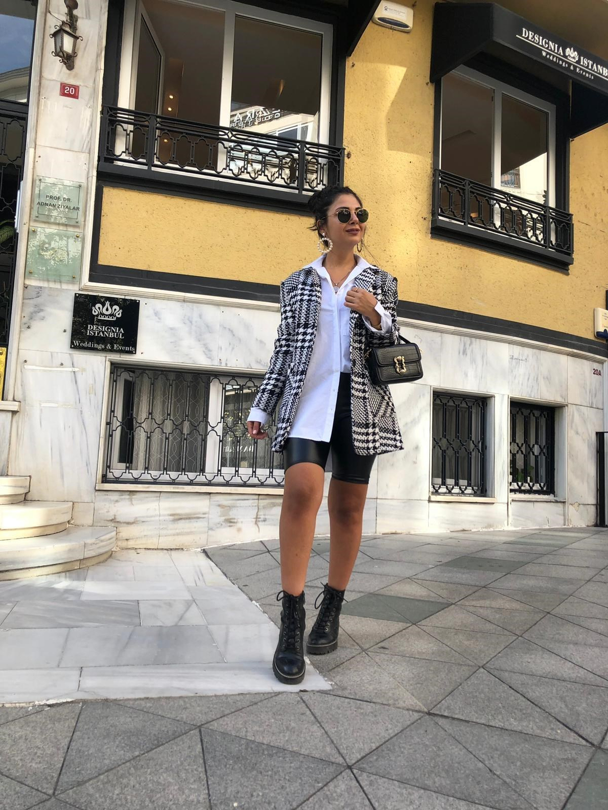 Tüvit Siyah Beyaz Çizgili Ekose Ceket