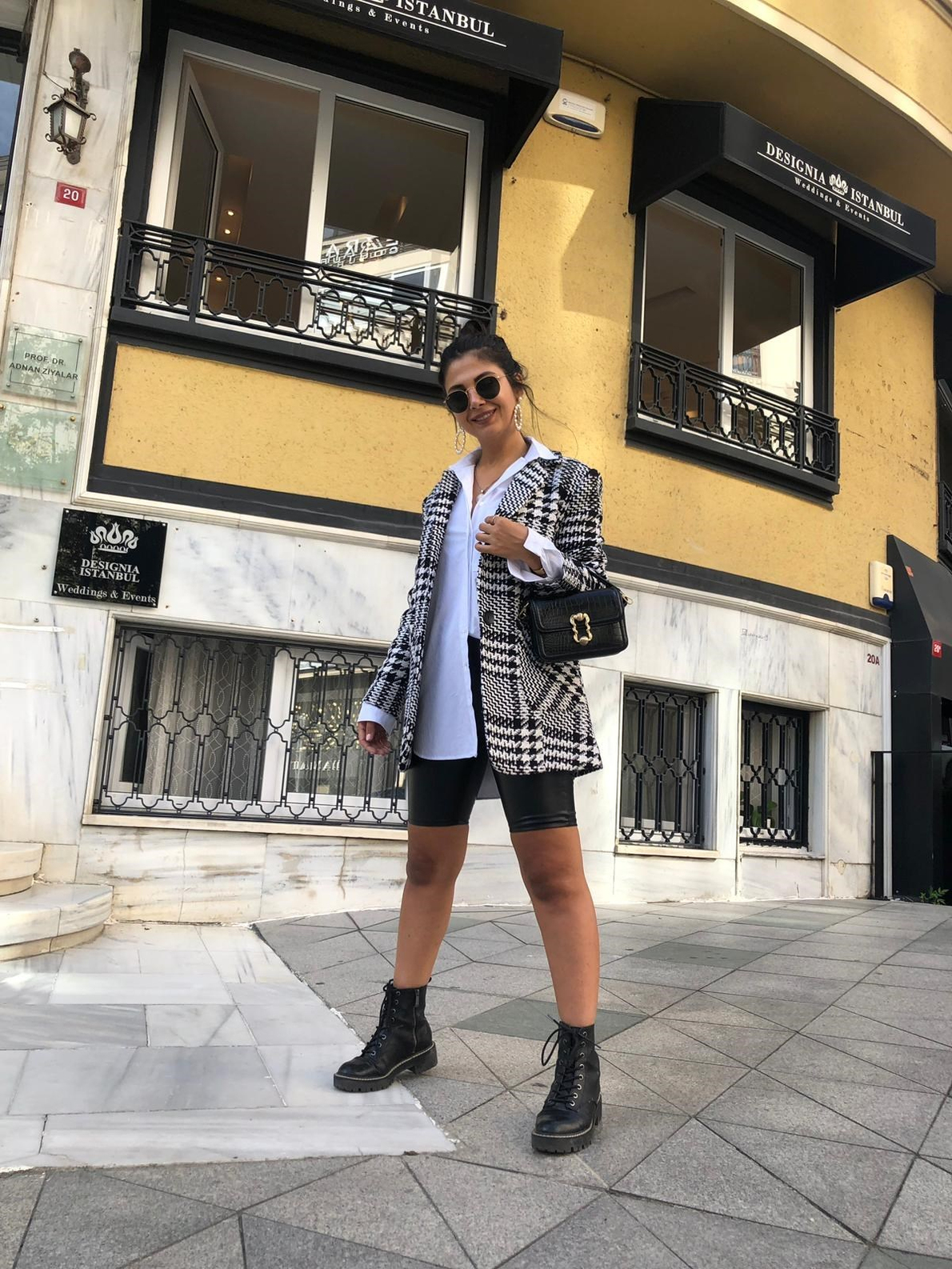 Tüvit Siyah Beyaz Çizgili Ekose Ceket