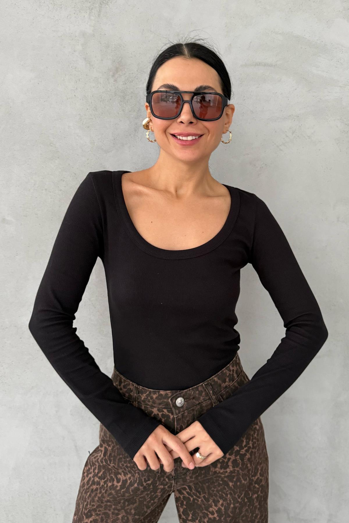 Uzun Kollu Fitilli Derin Bisiklet Yaka Siyah Body
