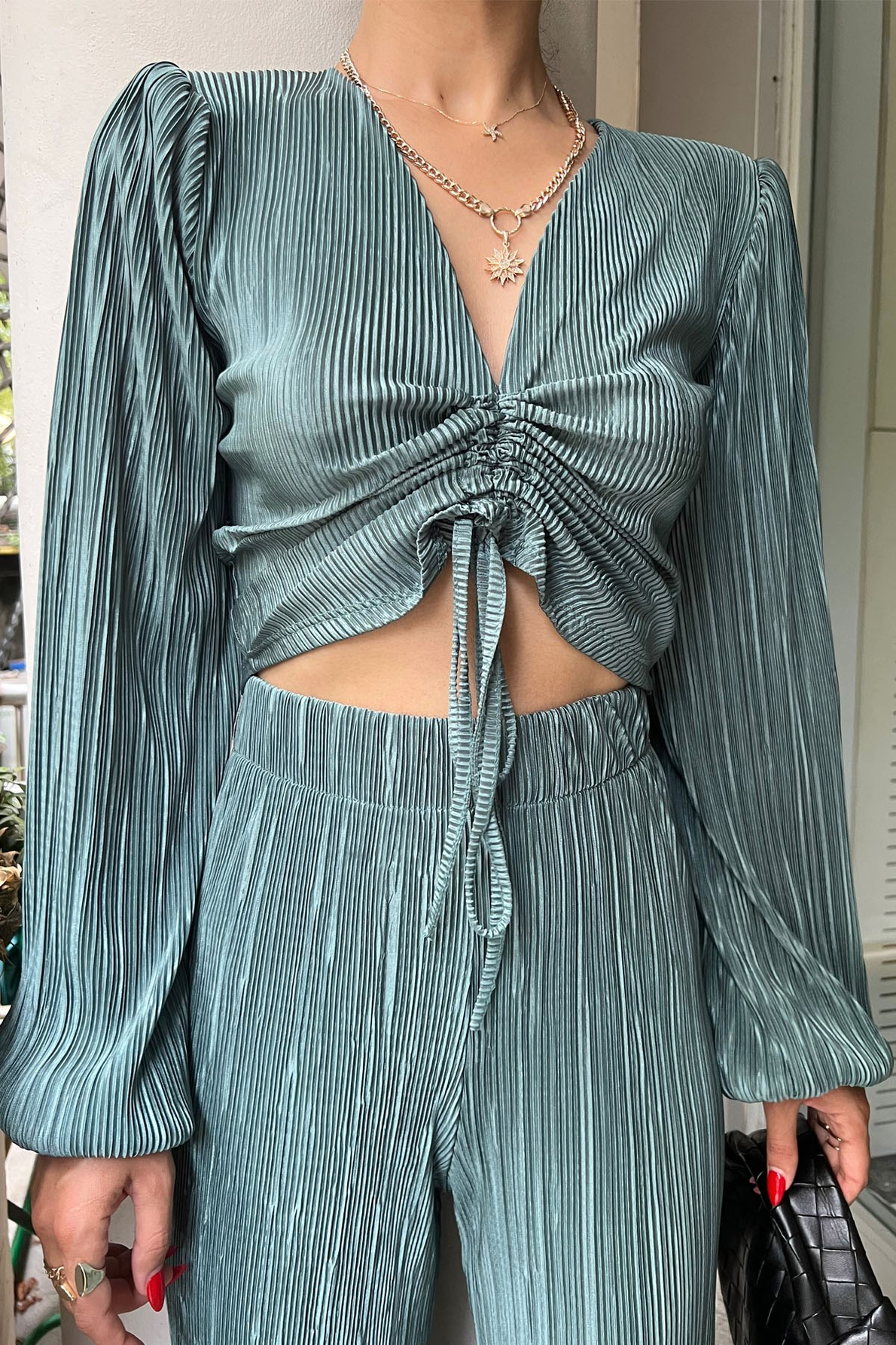 Yeşil Fitilli Pantolon ve Büzgü Detaylı Bluz Takım
