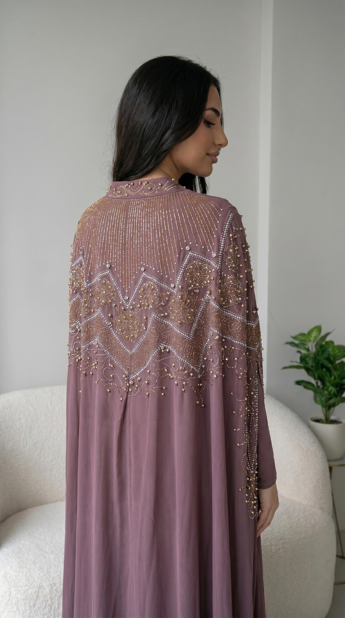 Mürdüm Taşlı İşlemeli Uzun Abaya