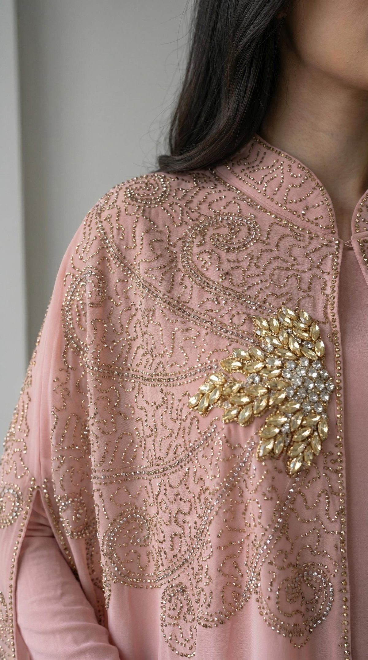 Önü Gold Taş İşlemeli Pudra Abaya